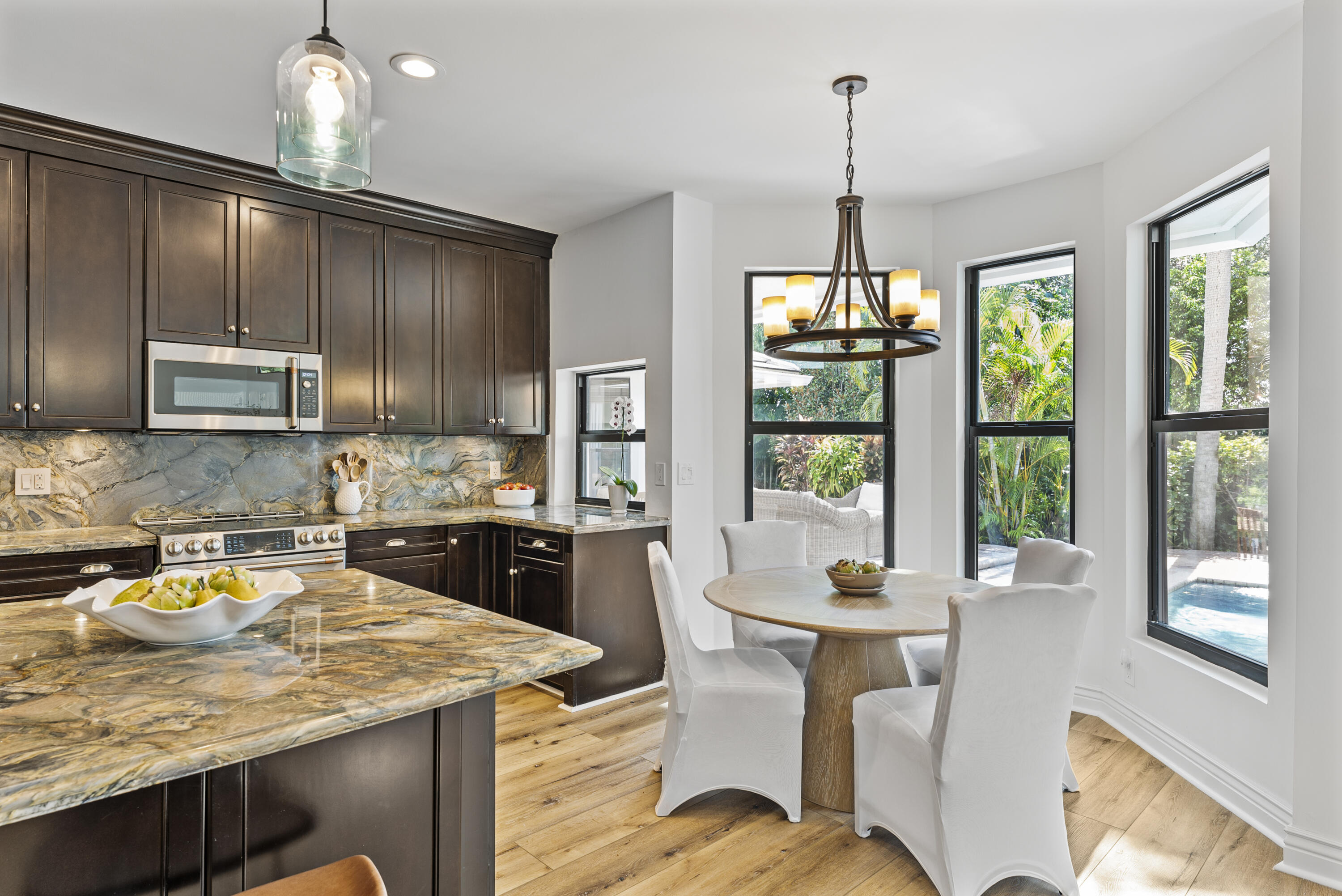 1925 Parkside Circle South Circle S