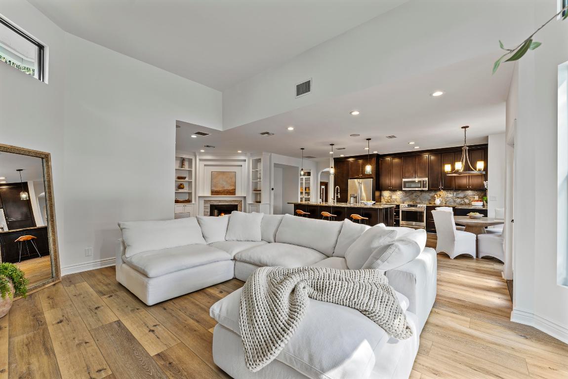 1925 Parkside Circle South Circle S