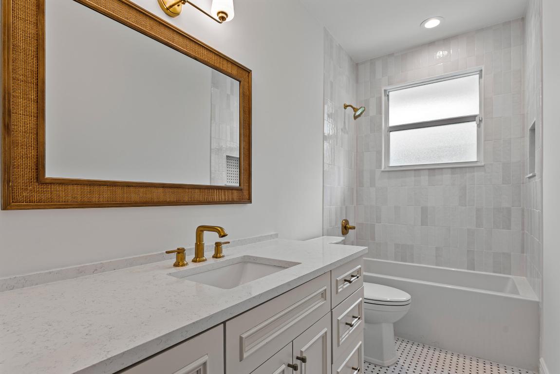 1925 Parkside Circle South Circle S