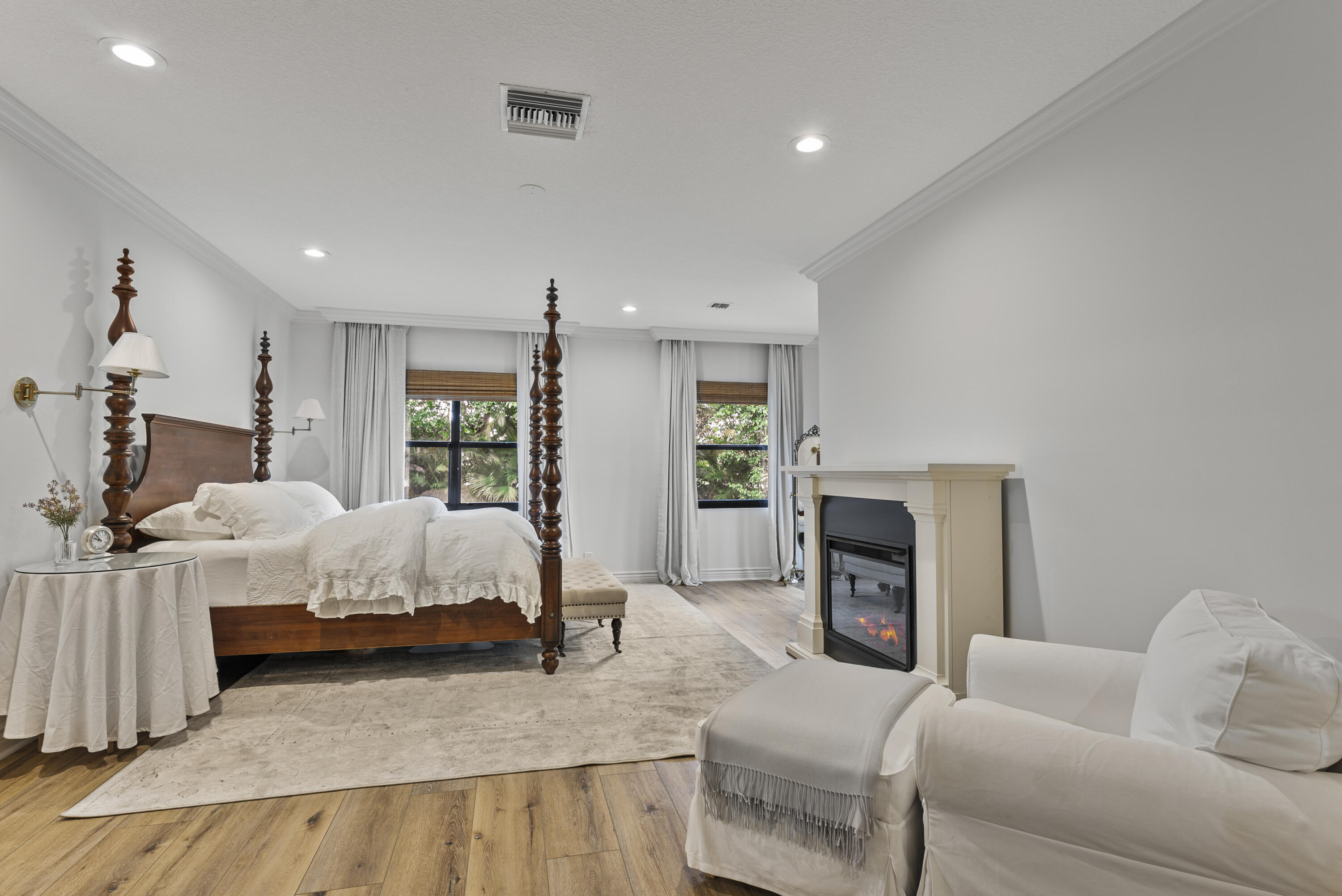 1925 Parkside Circle South Circle S