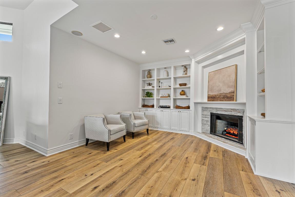 1925 Parkside Circle South Circle S