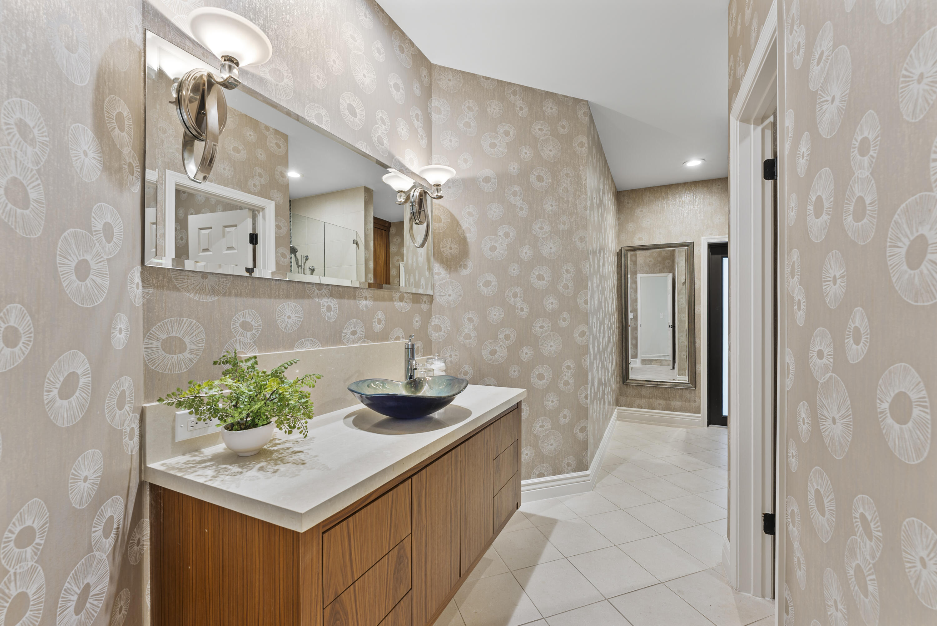 1925 Parkside Circle South Circle S