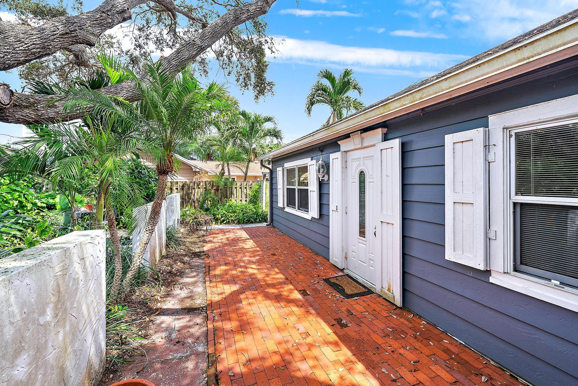 12904 Prosperity Farms Road