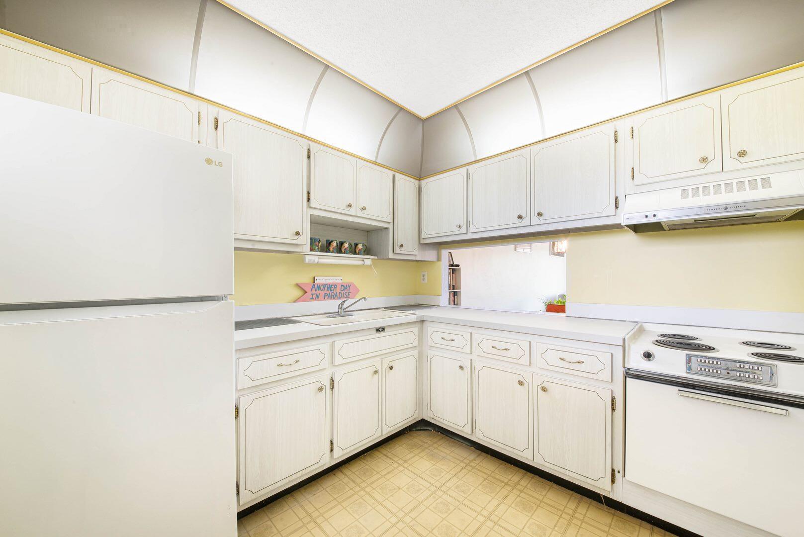 2581 N Garden Drive 306