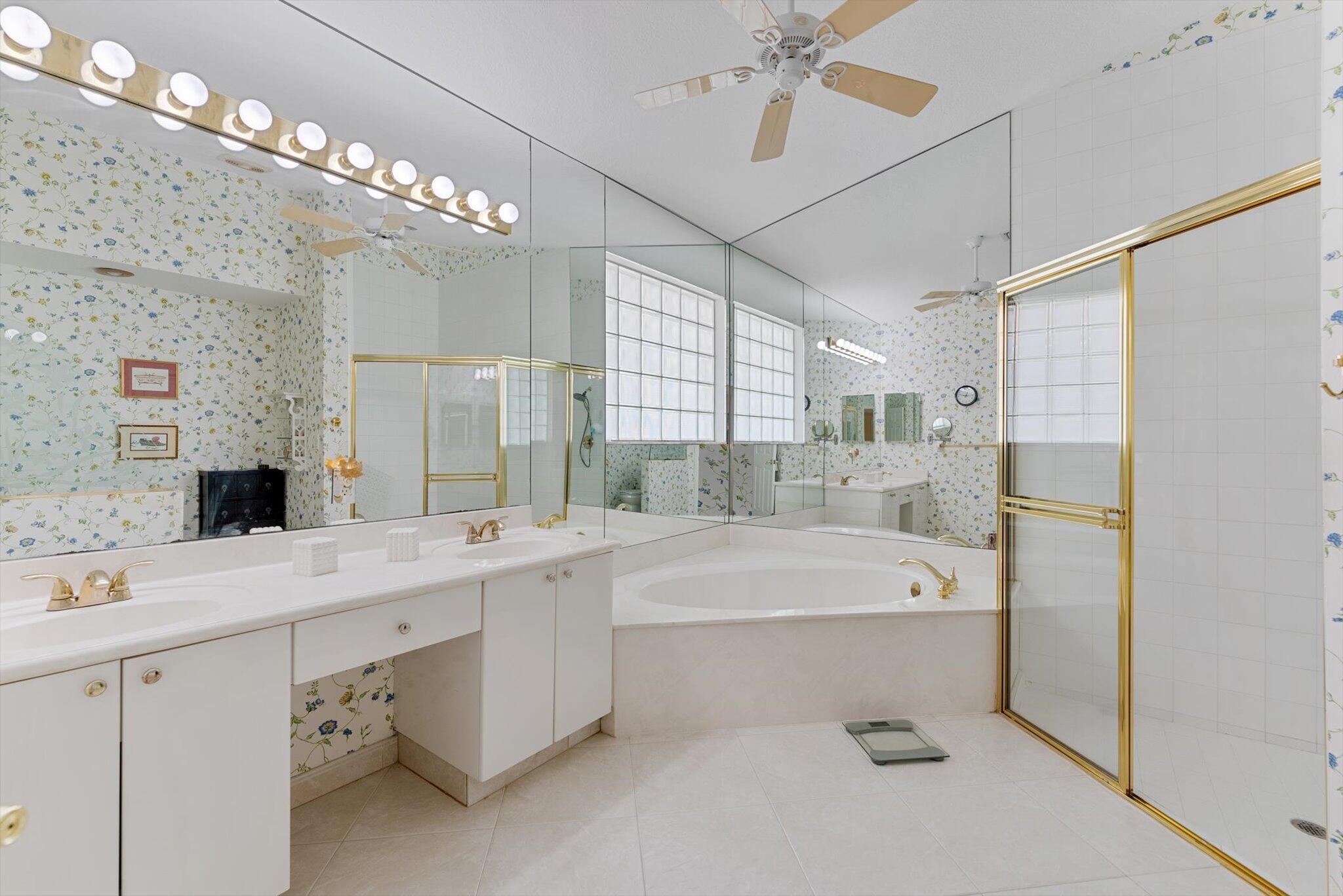 10434 Utopia Circle E