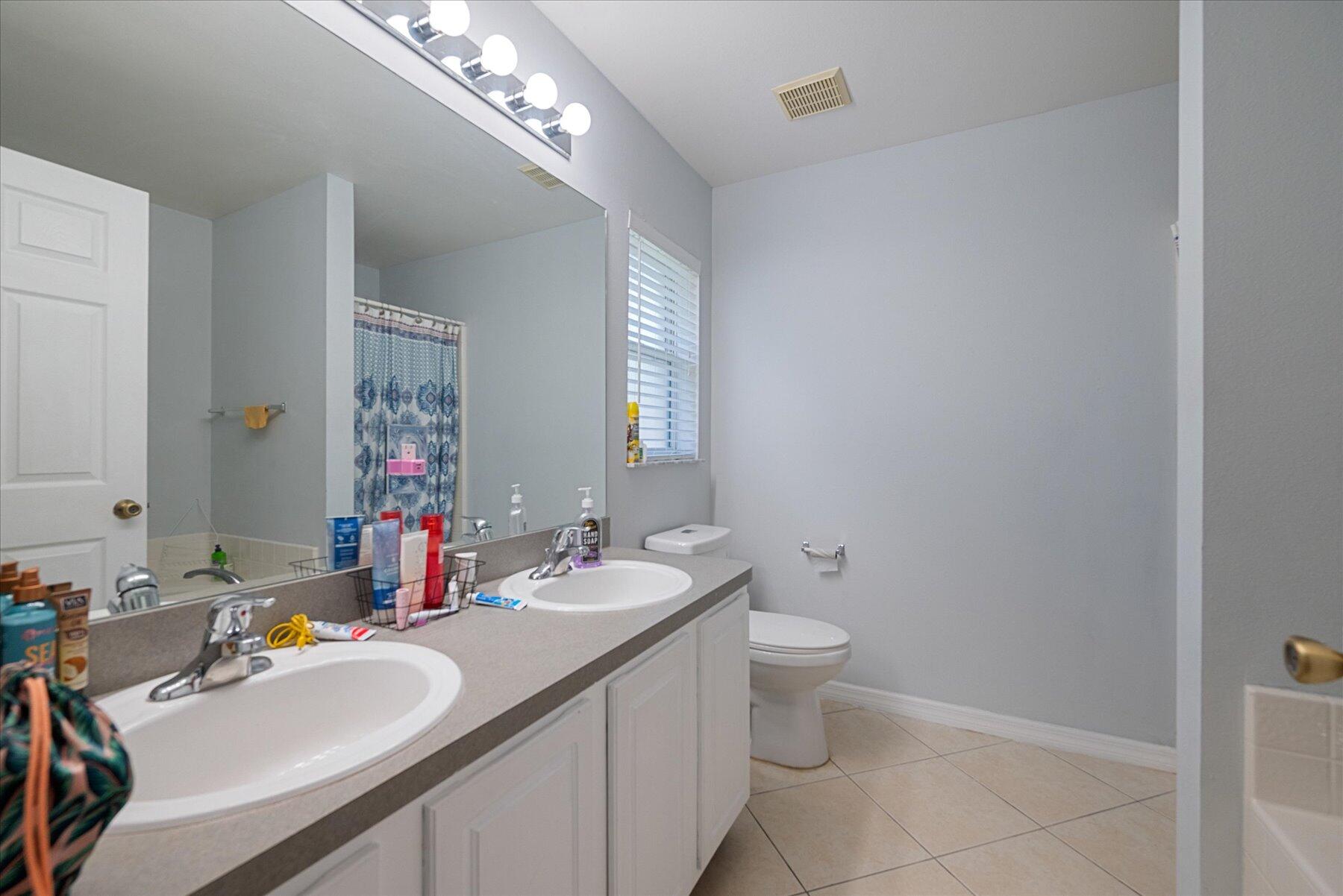 880 SW Durham Terrace, Port St. Lucie