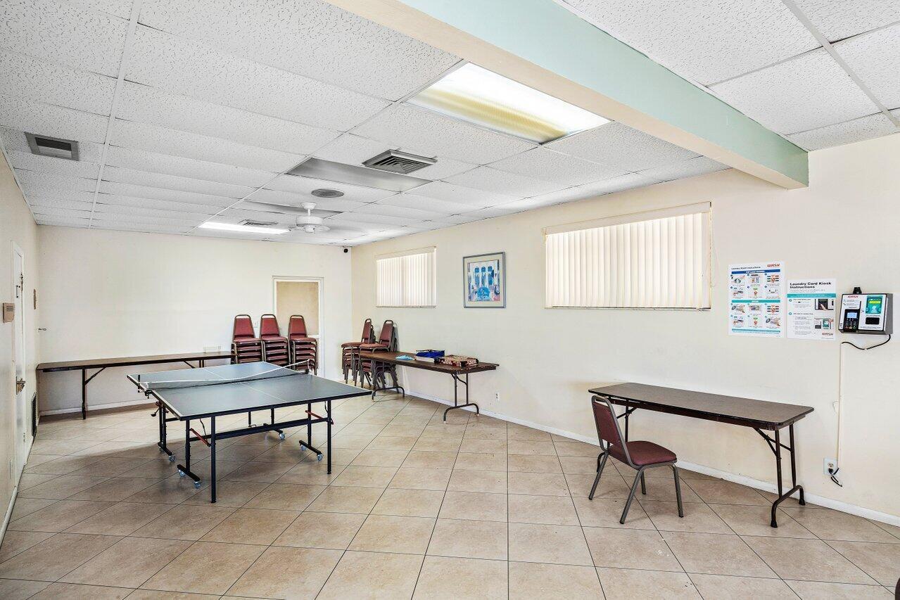 2121 W Woolbright K101 Road K101