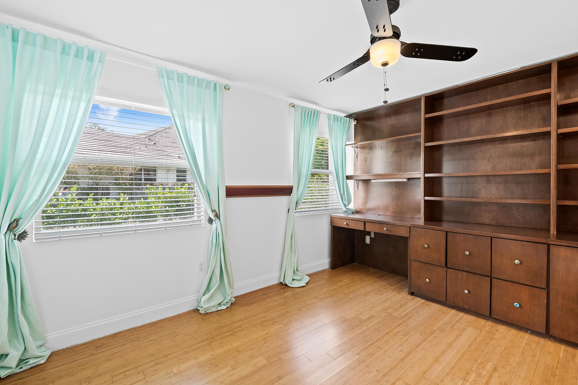 4515 NW 24th Terrace