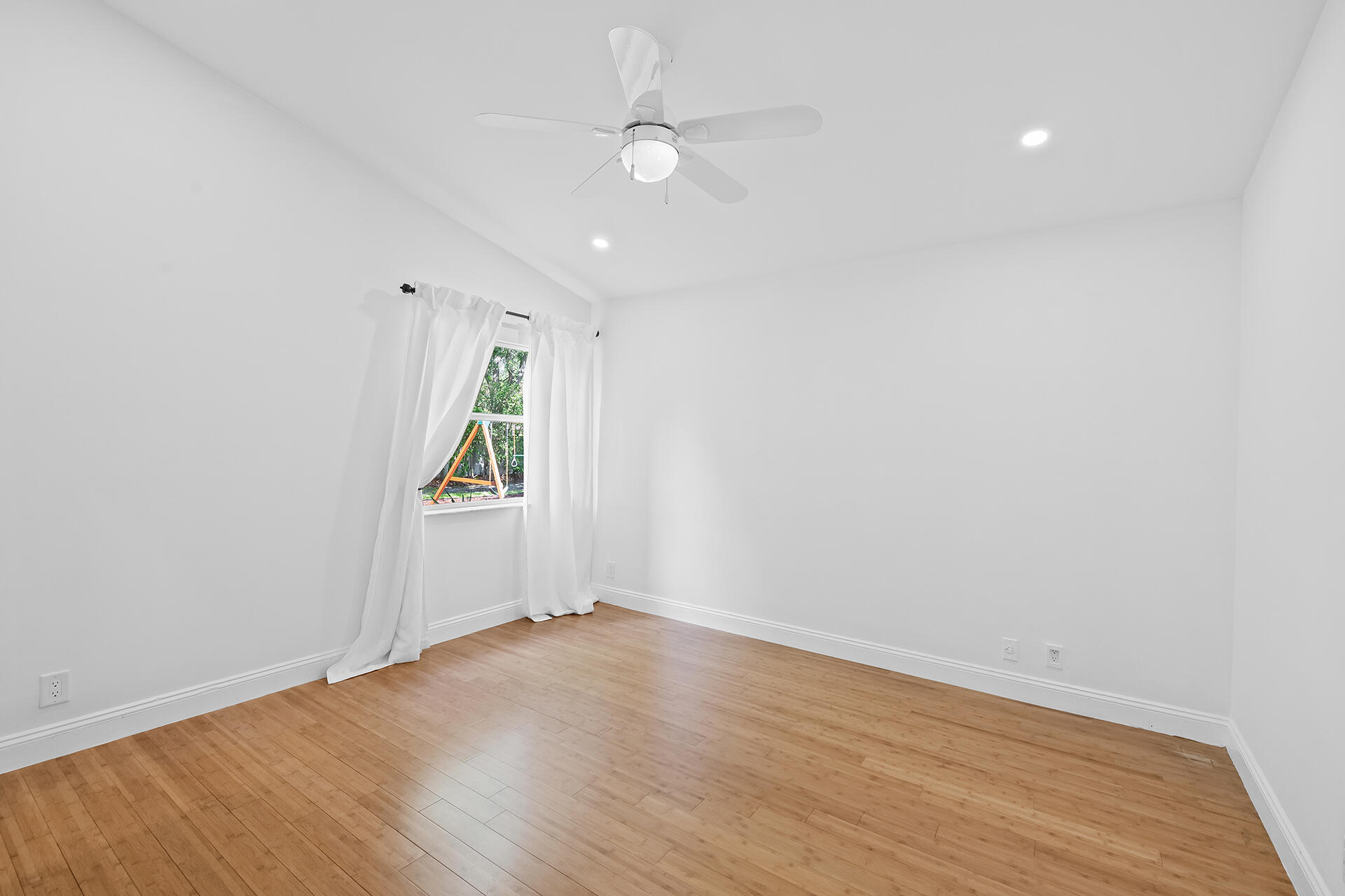 4515 NW 24th Terrace