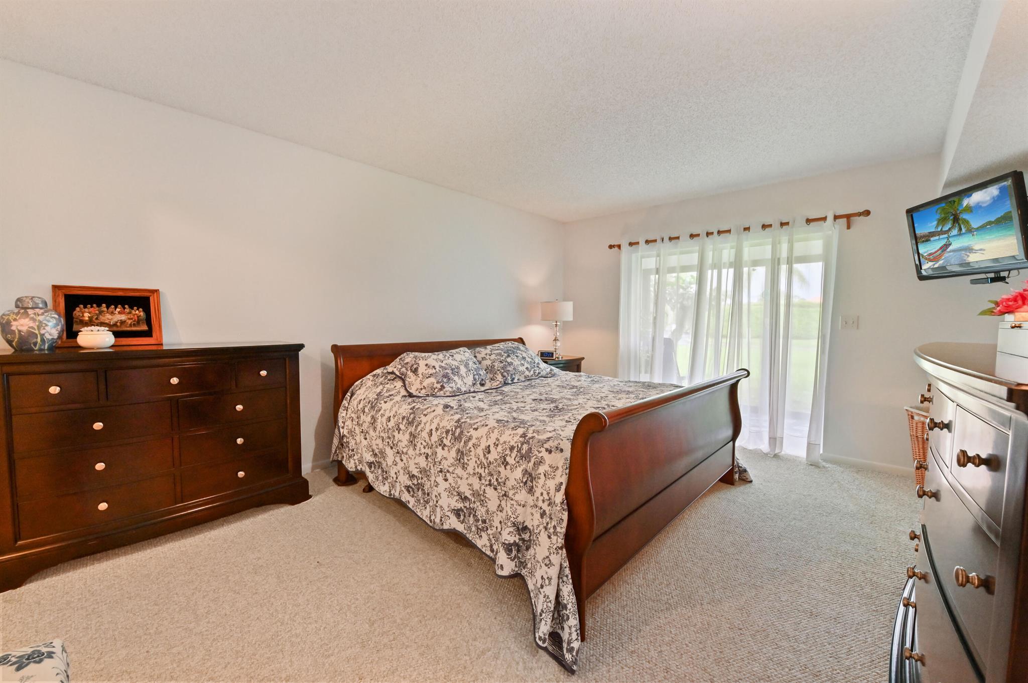 5919 Areca Palm Court B