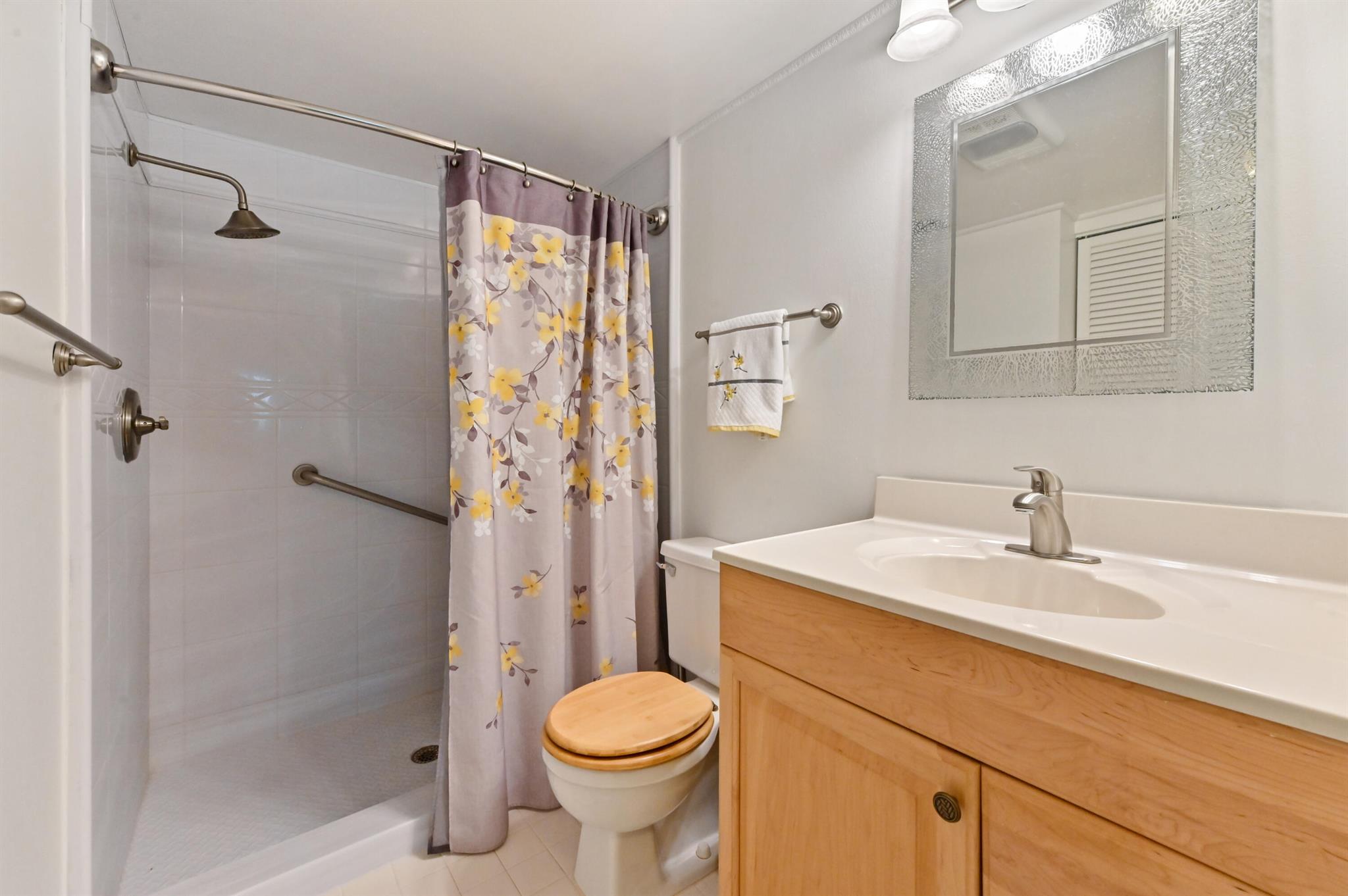 5919 Areca Palm Court B