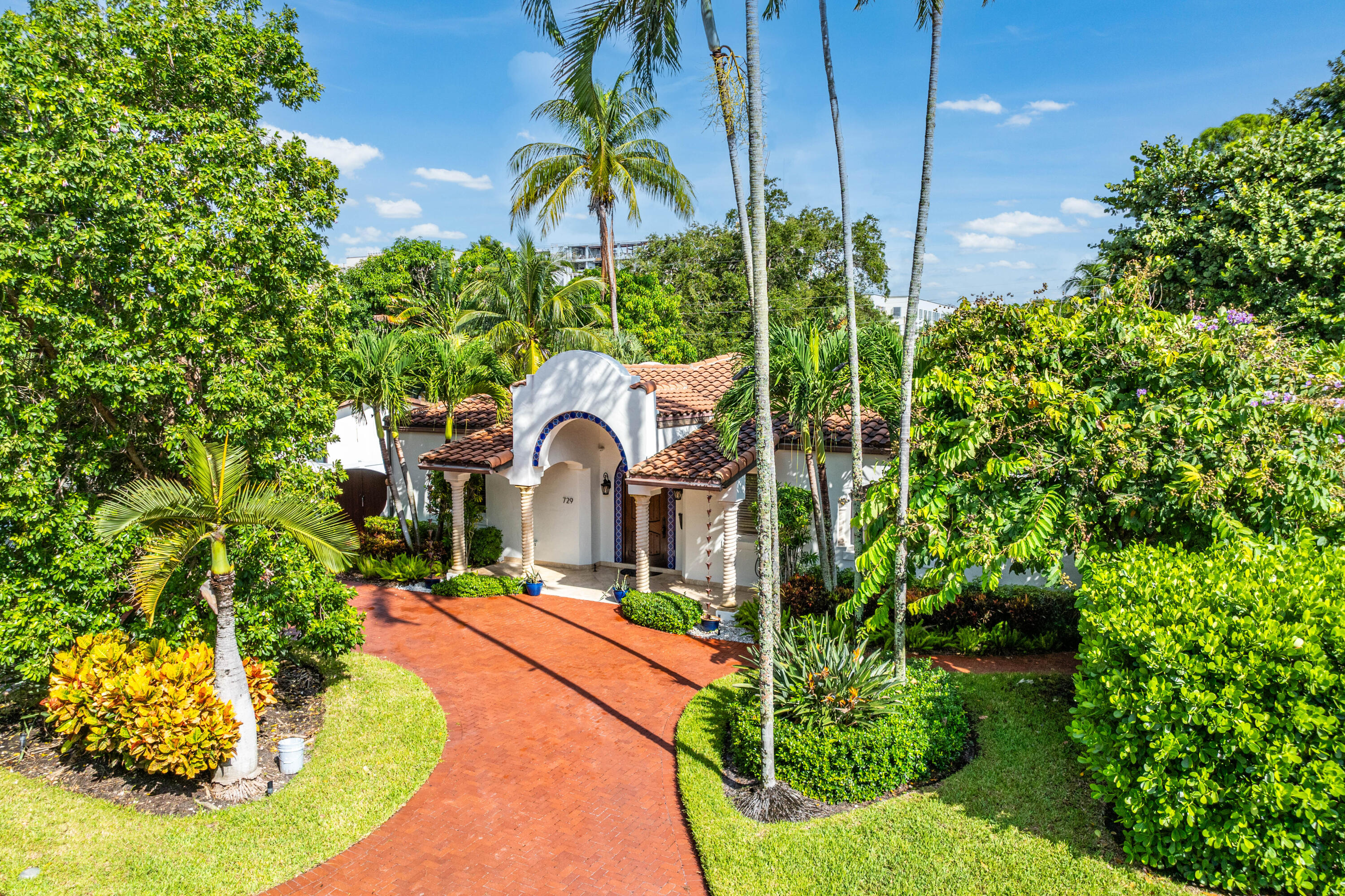 729 NW 7th Street
