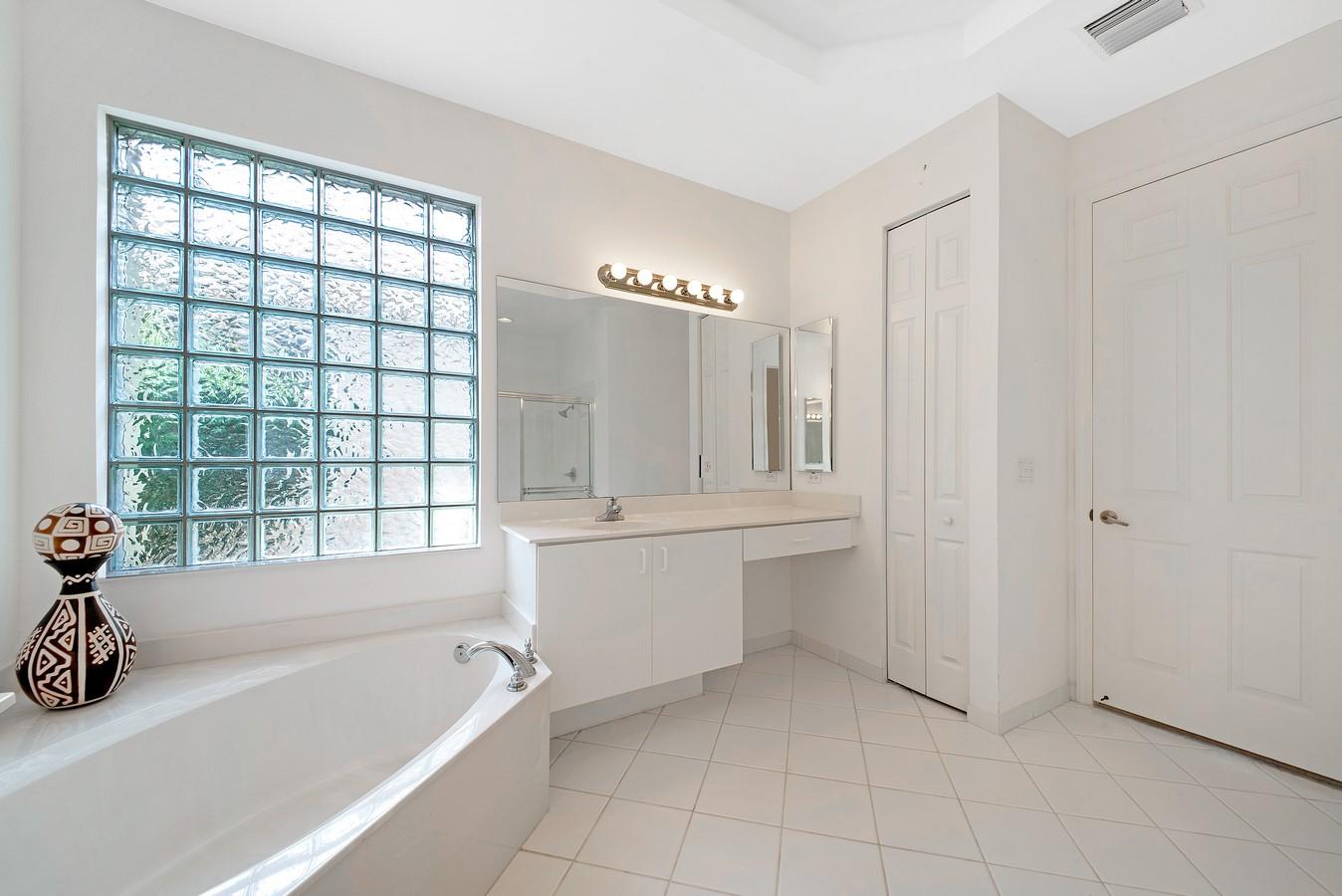 12370 Landrum Way, Boynton Beach