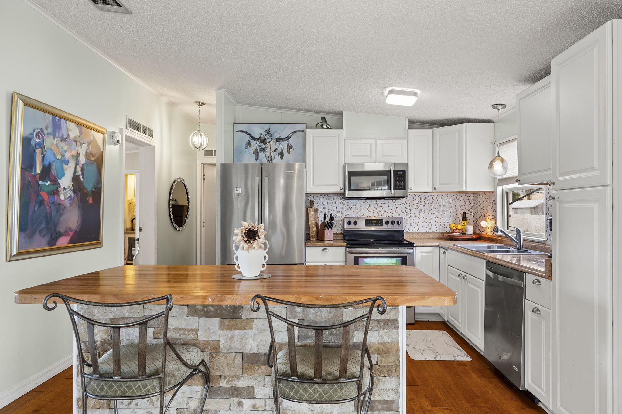 1657 Elkhart Circle
