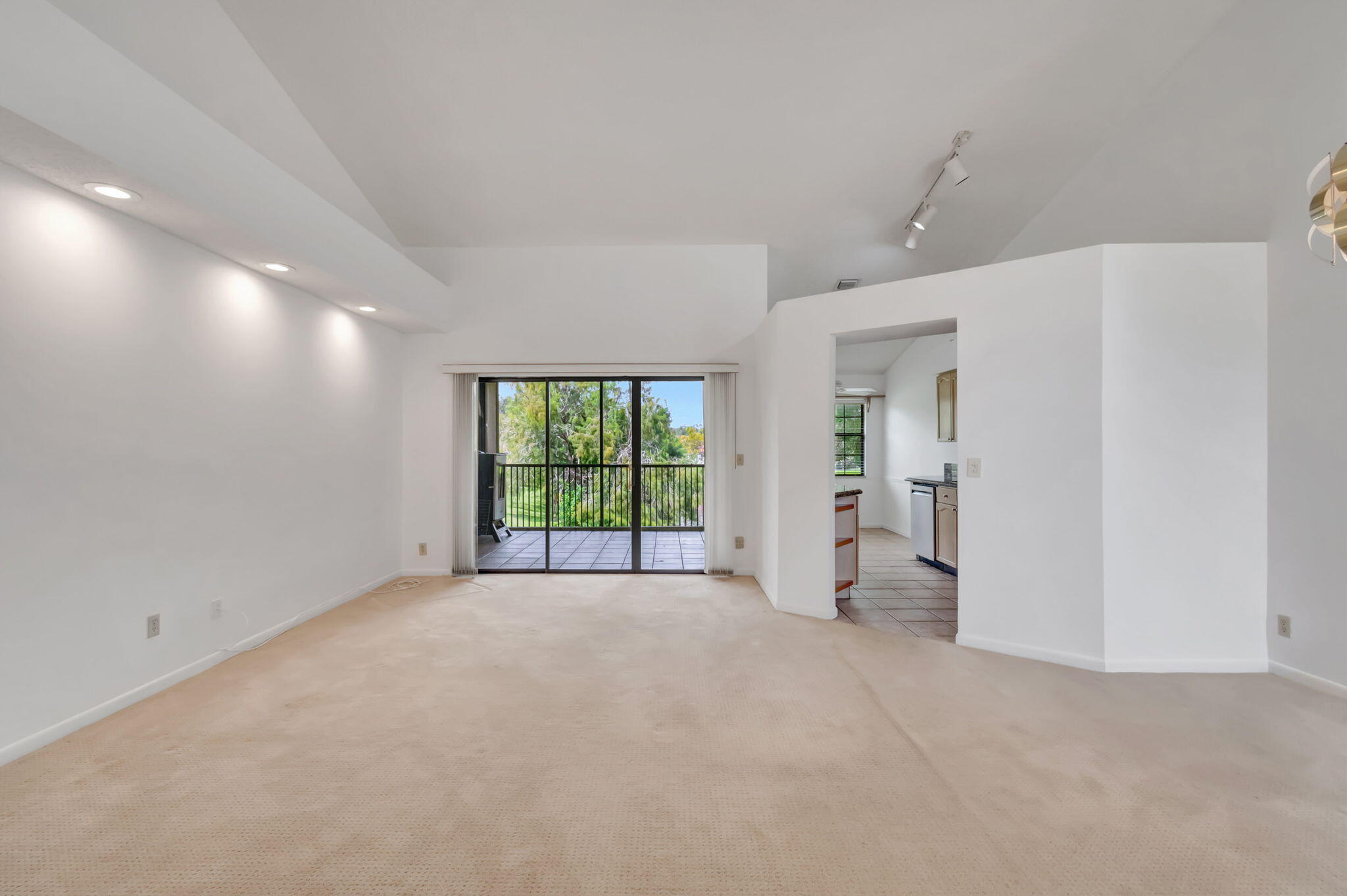 3306 Black Oak Court