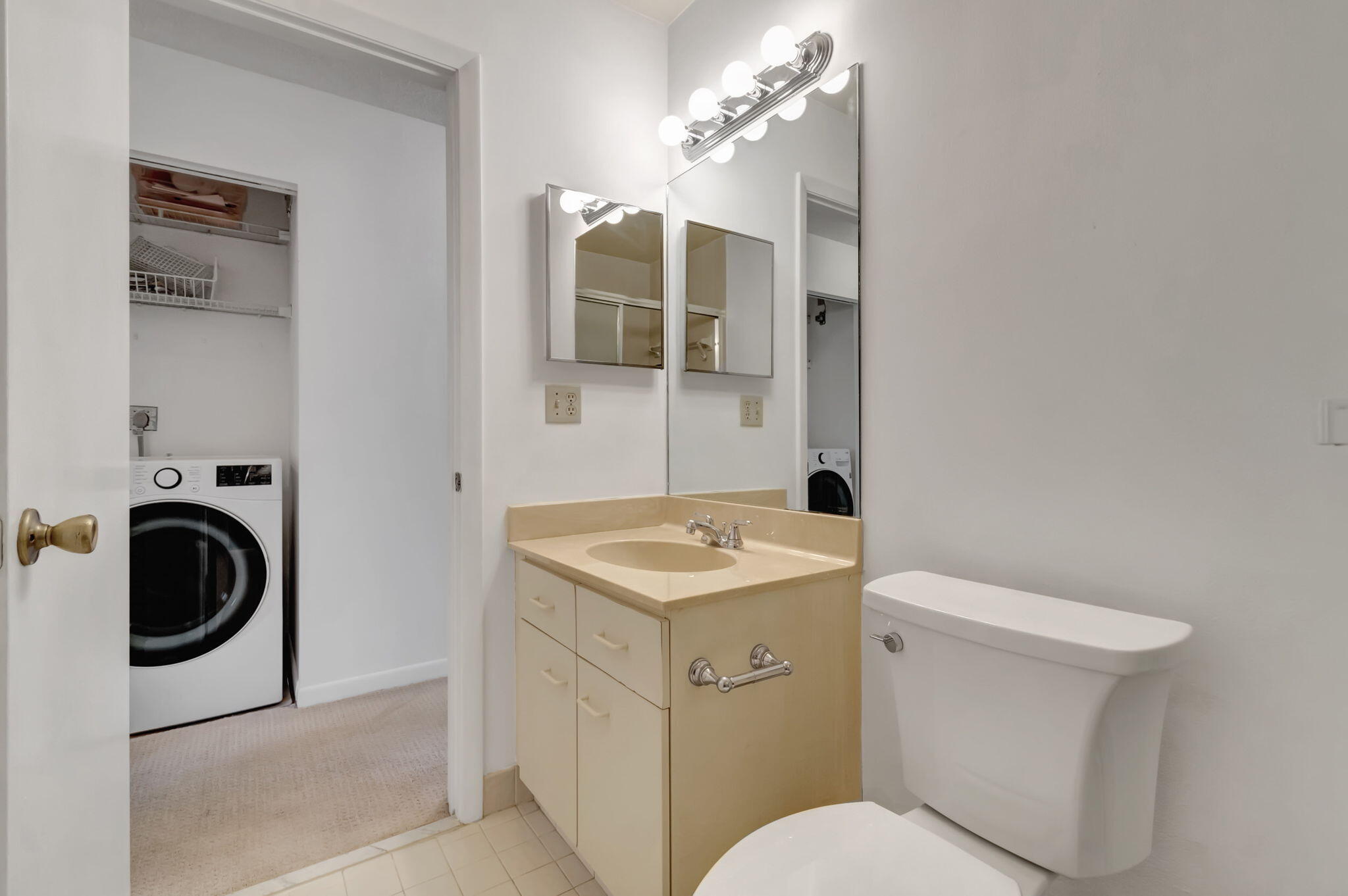 3306 Black Oak Court