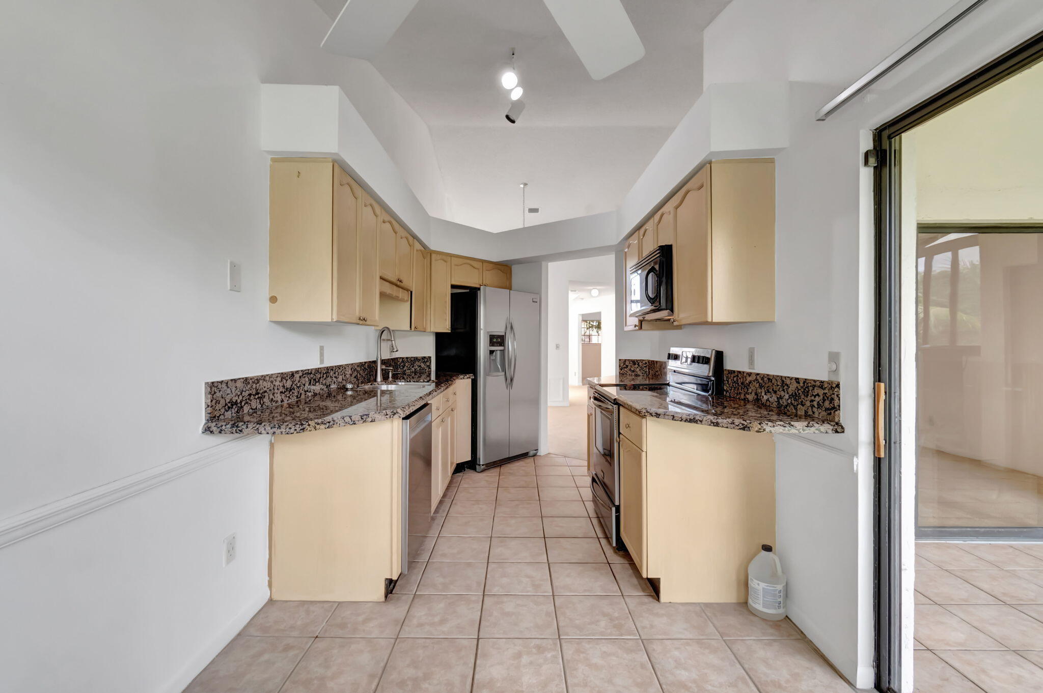 3306 Black Oak Court