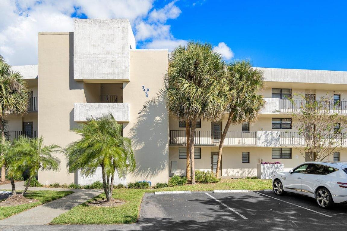2420 Deer Creek Country Club Boulevard 205-D, Deerfield Beach Unit: 205-D