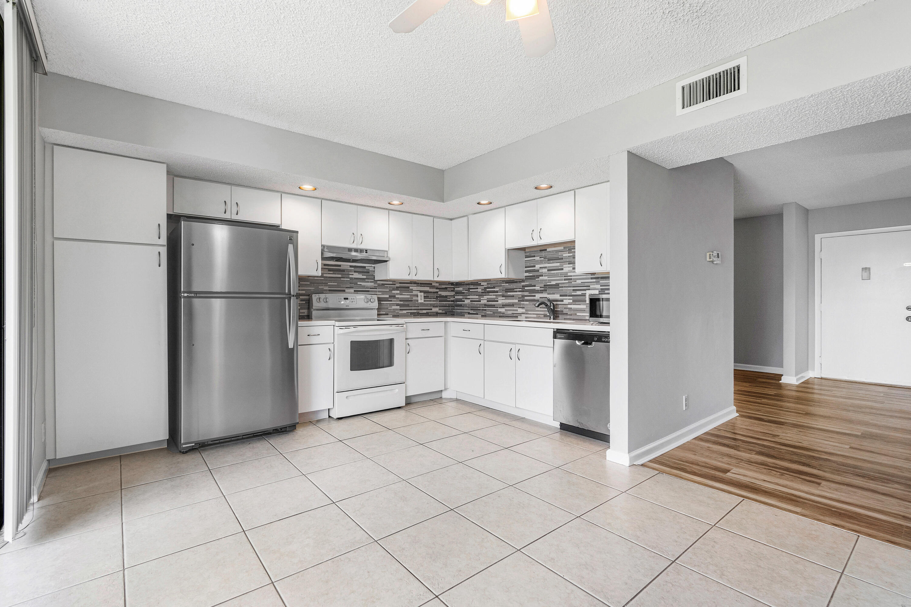 5100 Las Verdes Circle 207