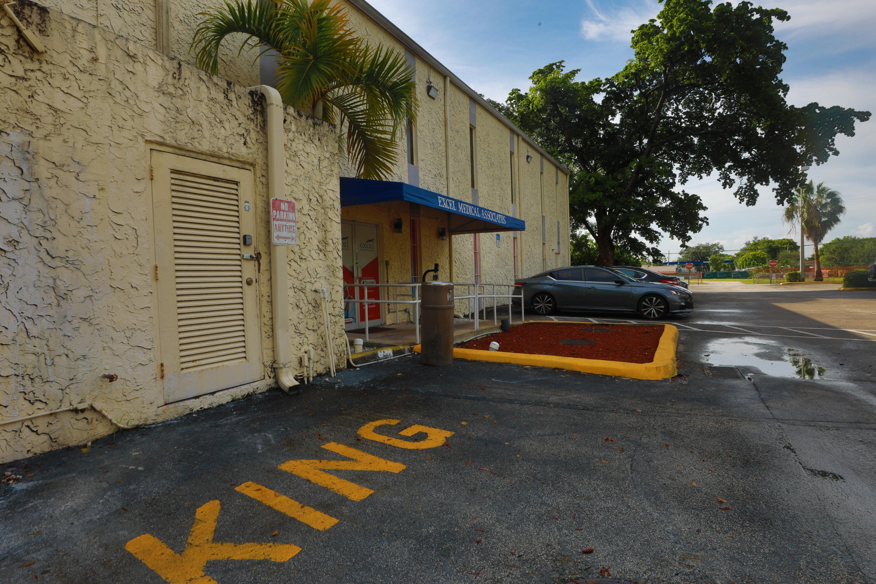 15490 NW 7th Avenue 207