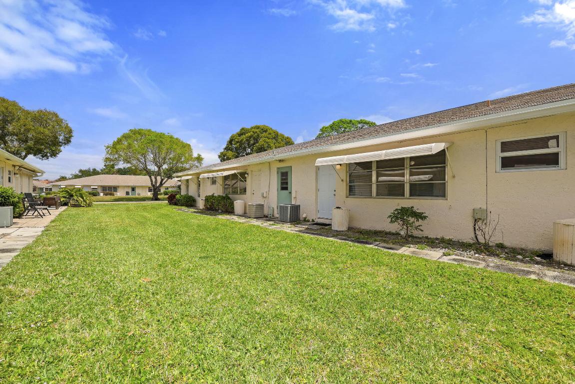 5162 Lakefront Boulevard B