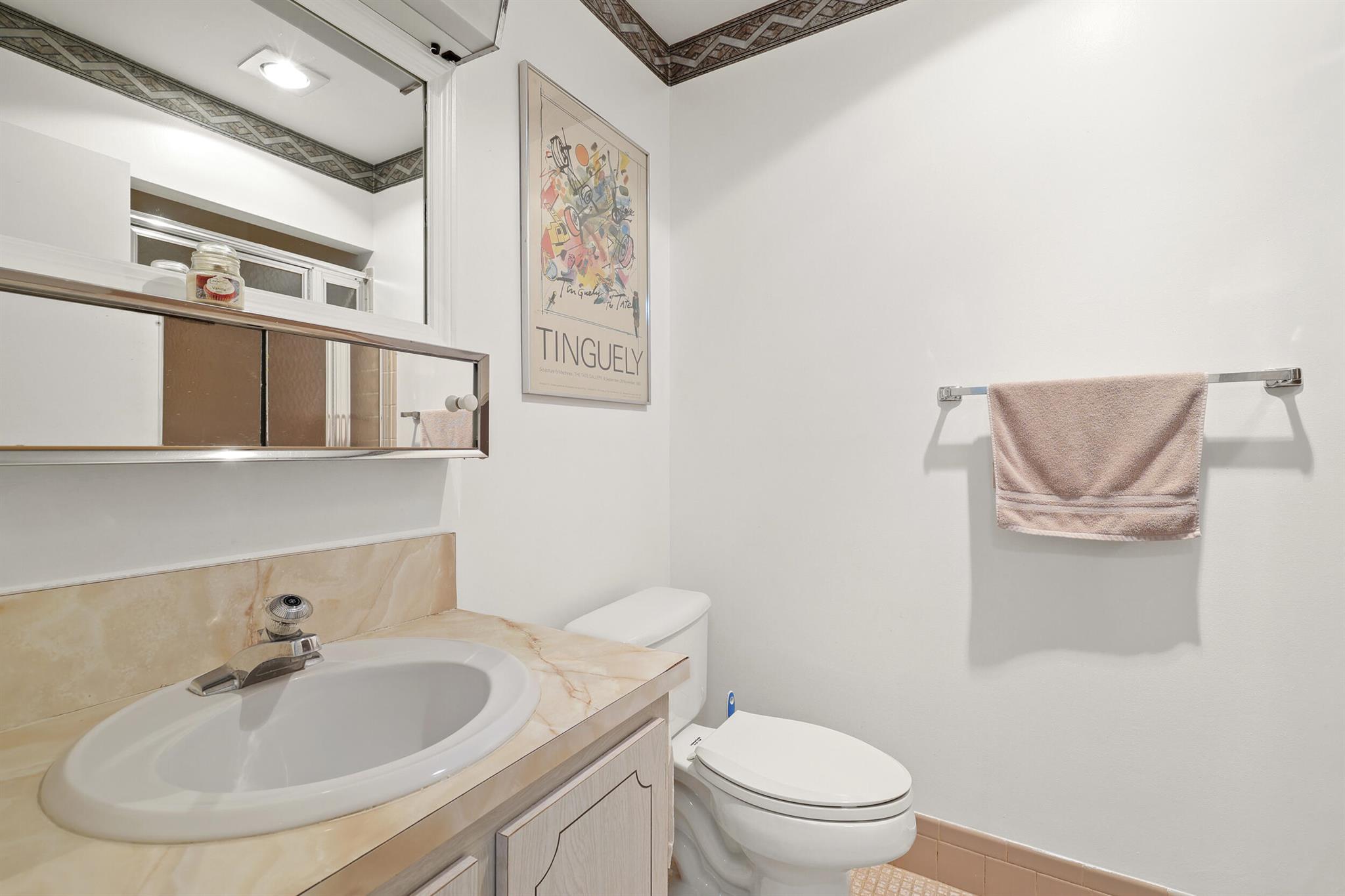 5162 Lakefront Boulevard B