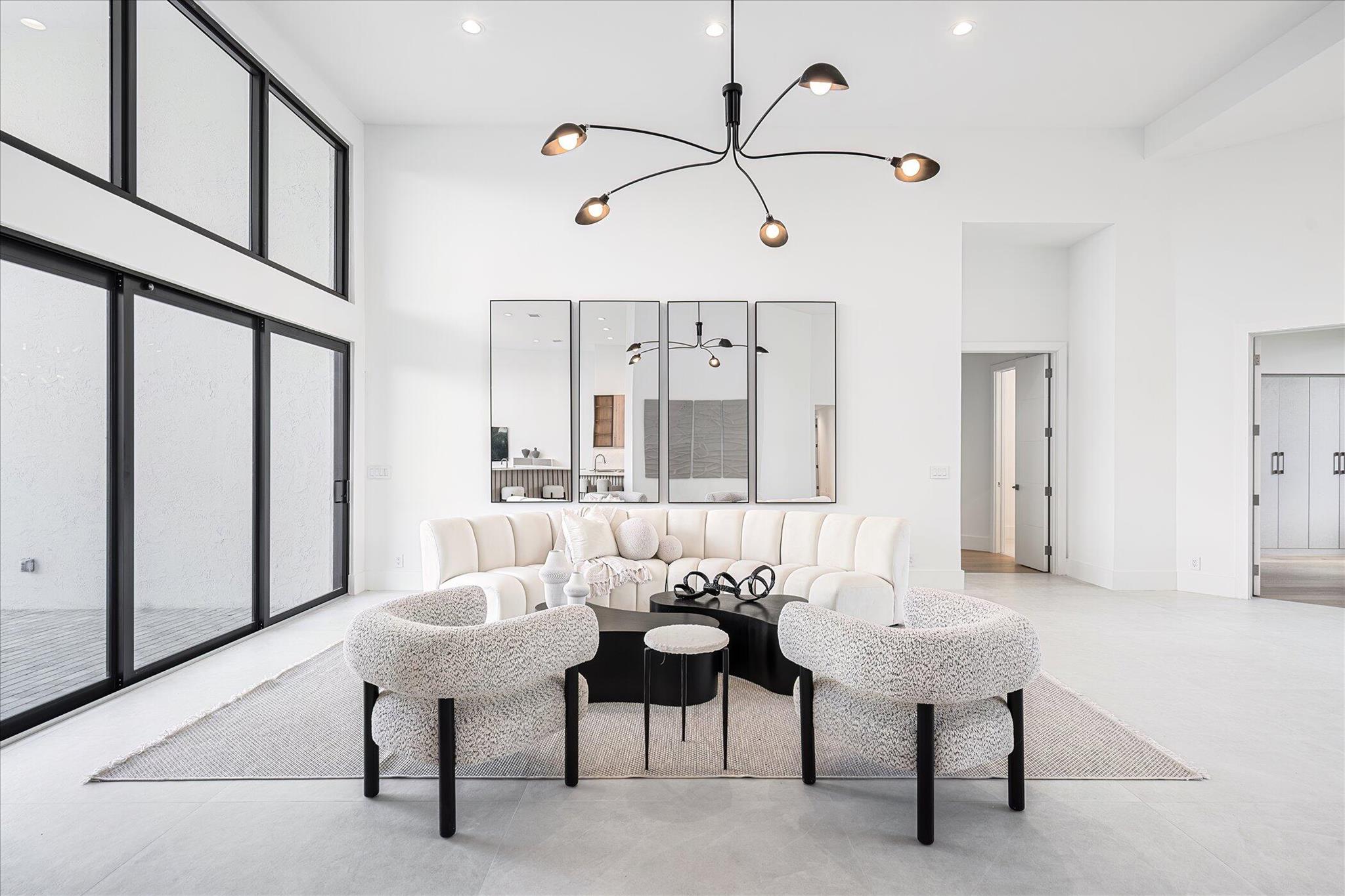 4459 Bocaire Boulevard