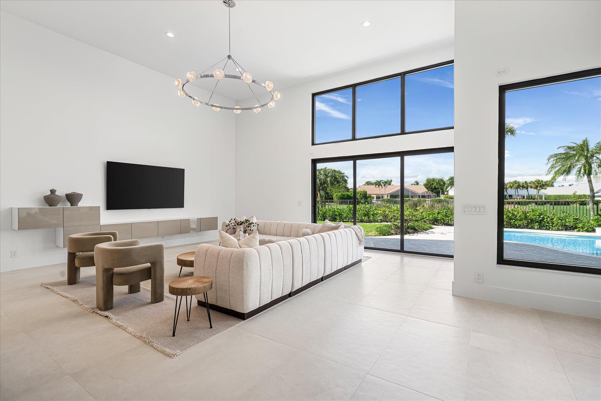 4459 Bocaire Boulevard