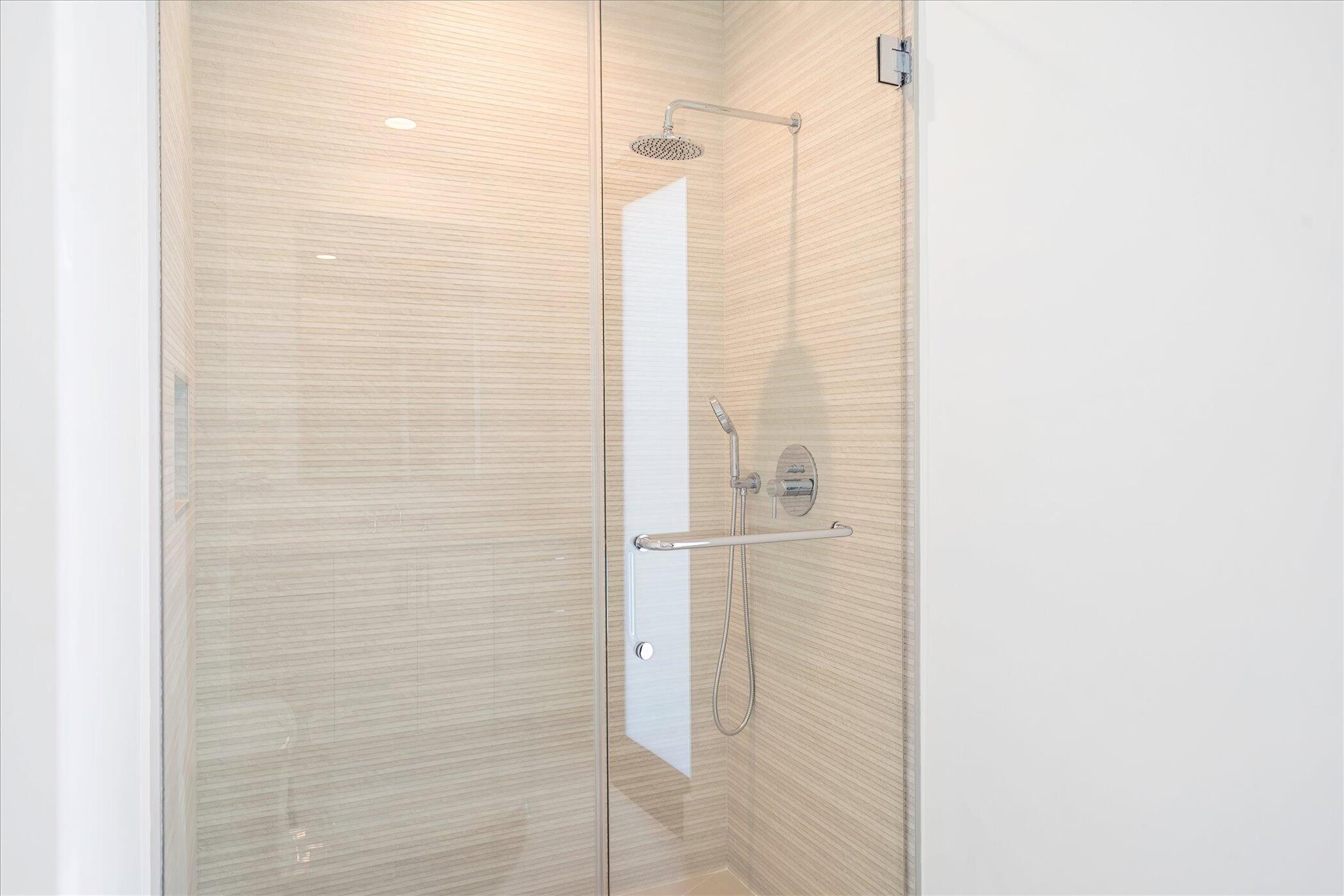 4459 Bocaire Boulevard