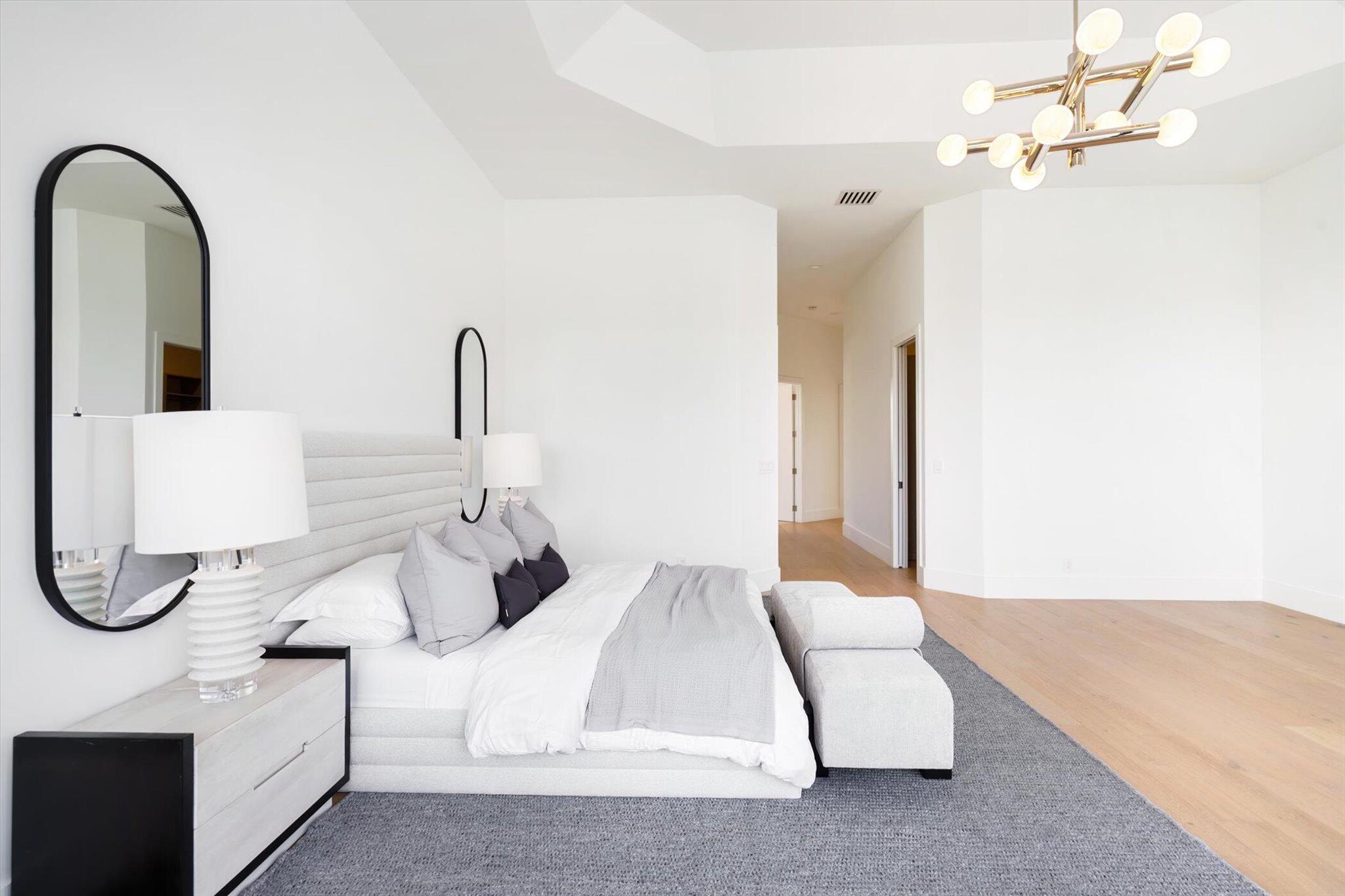 4459 Bocaire Boulevard