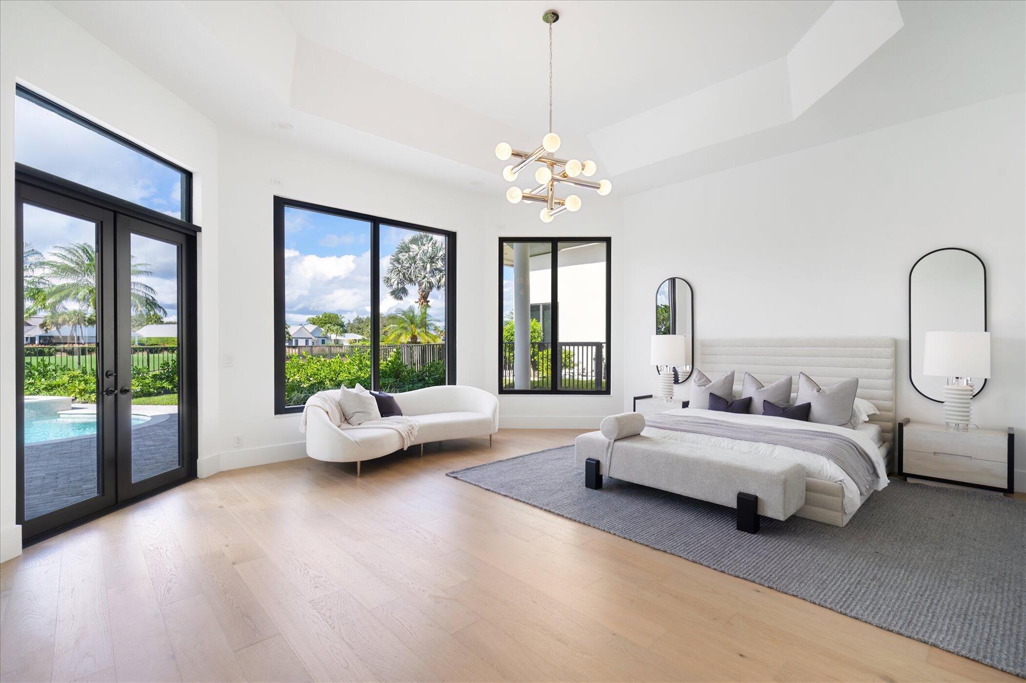 4459 Bocaire Boulevard