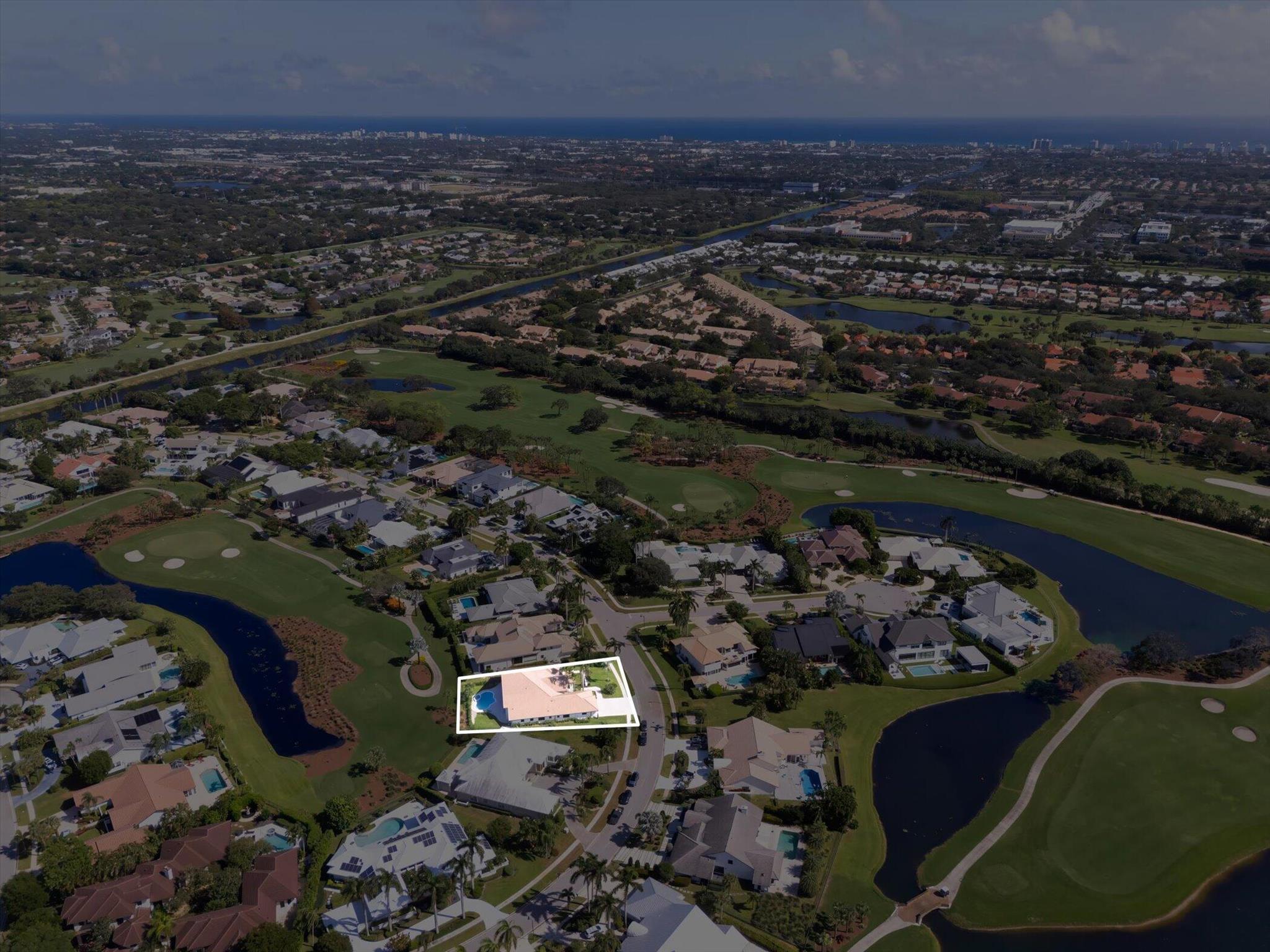 4459 Bocaire Boulevard