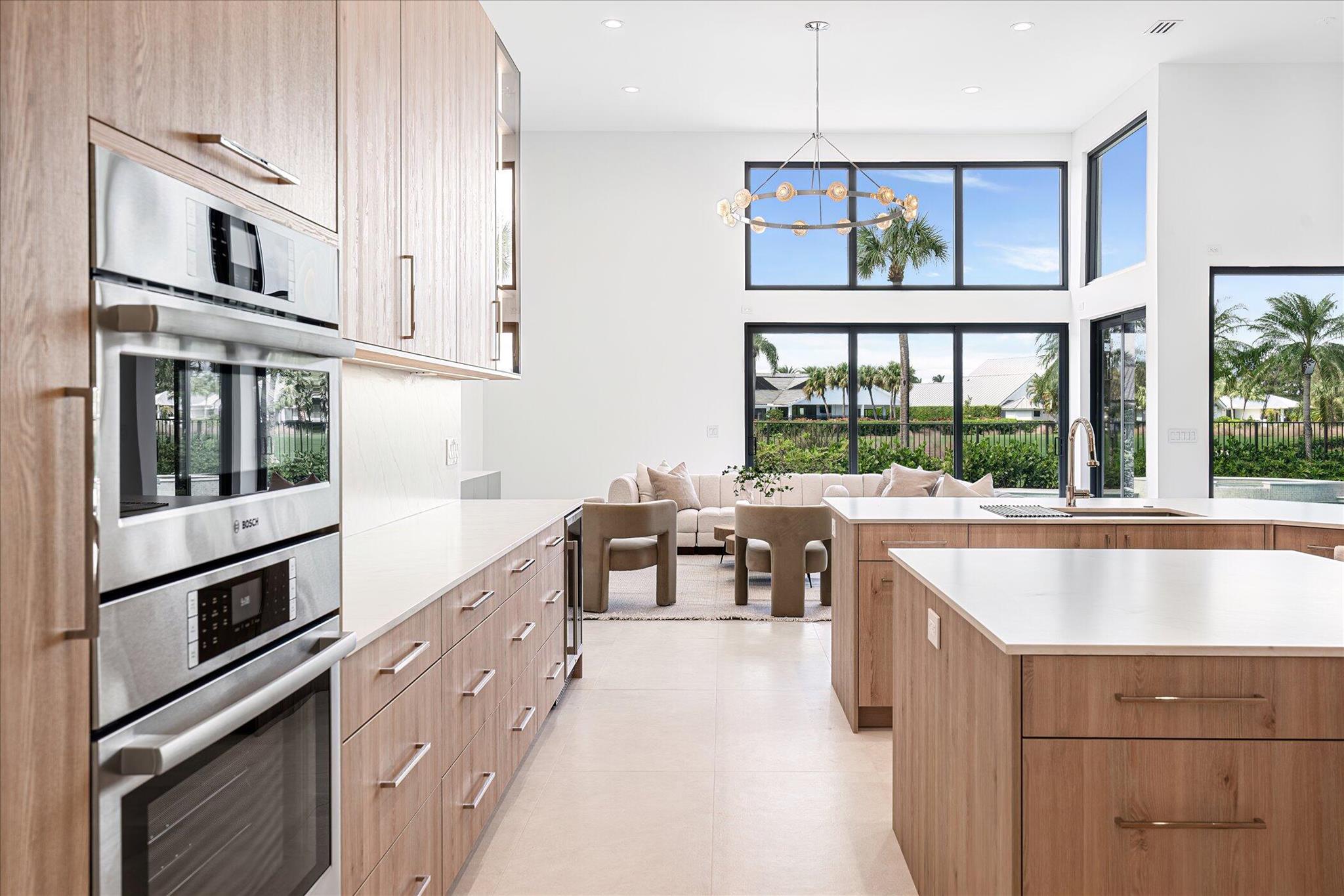 4459 Bocaire Boulevard