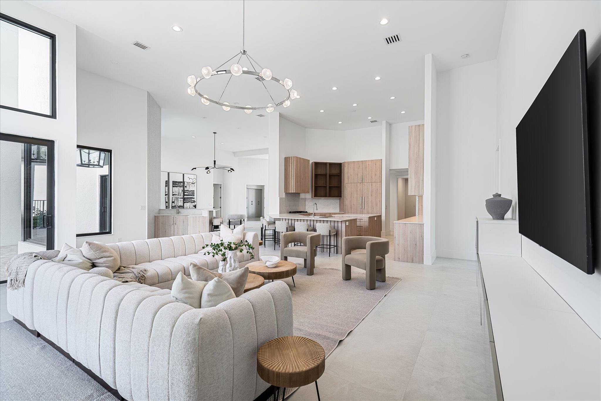 4459 Bocaire Boulevard