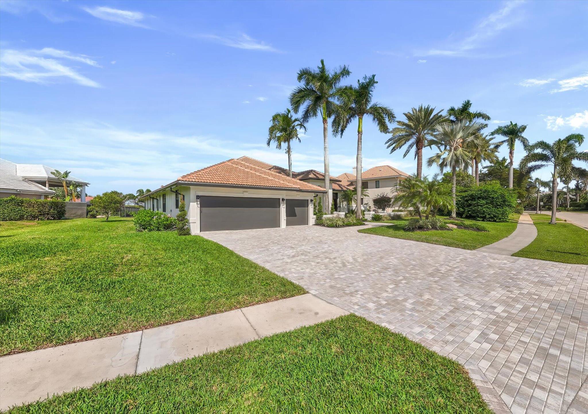 4459 Bocaire Boulevard
