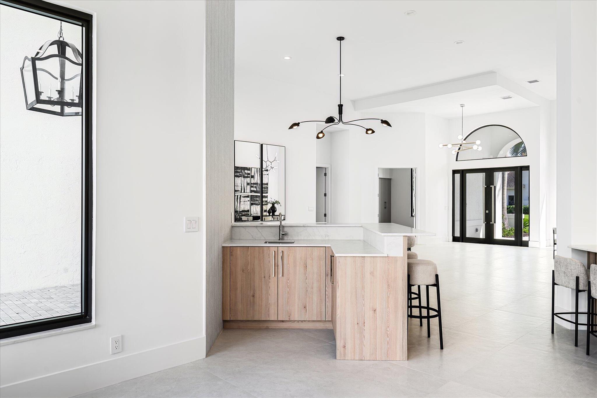 4459 Bocaire Boulevard