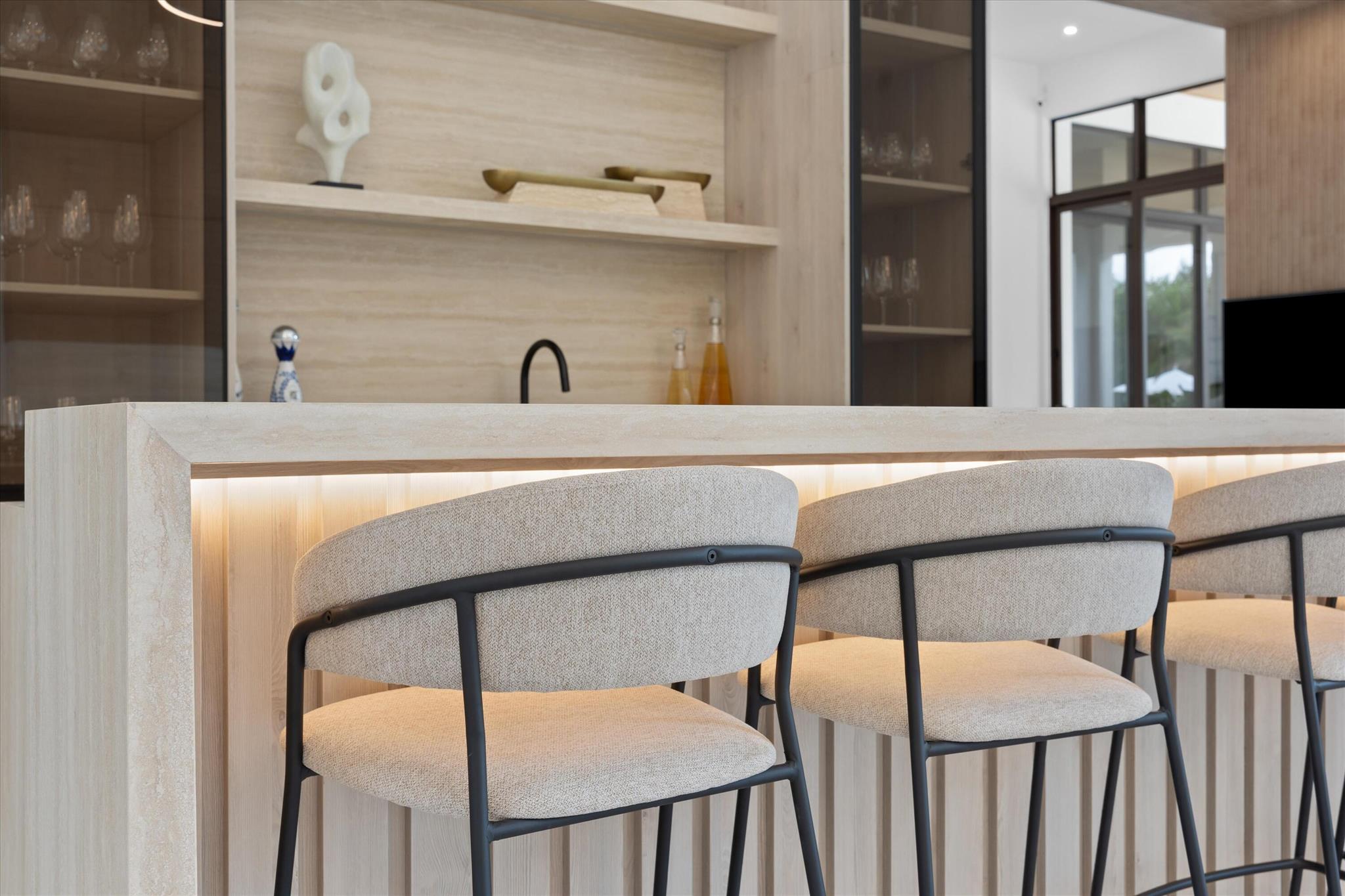 2520 Greenbriar Drive