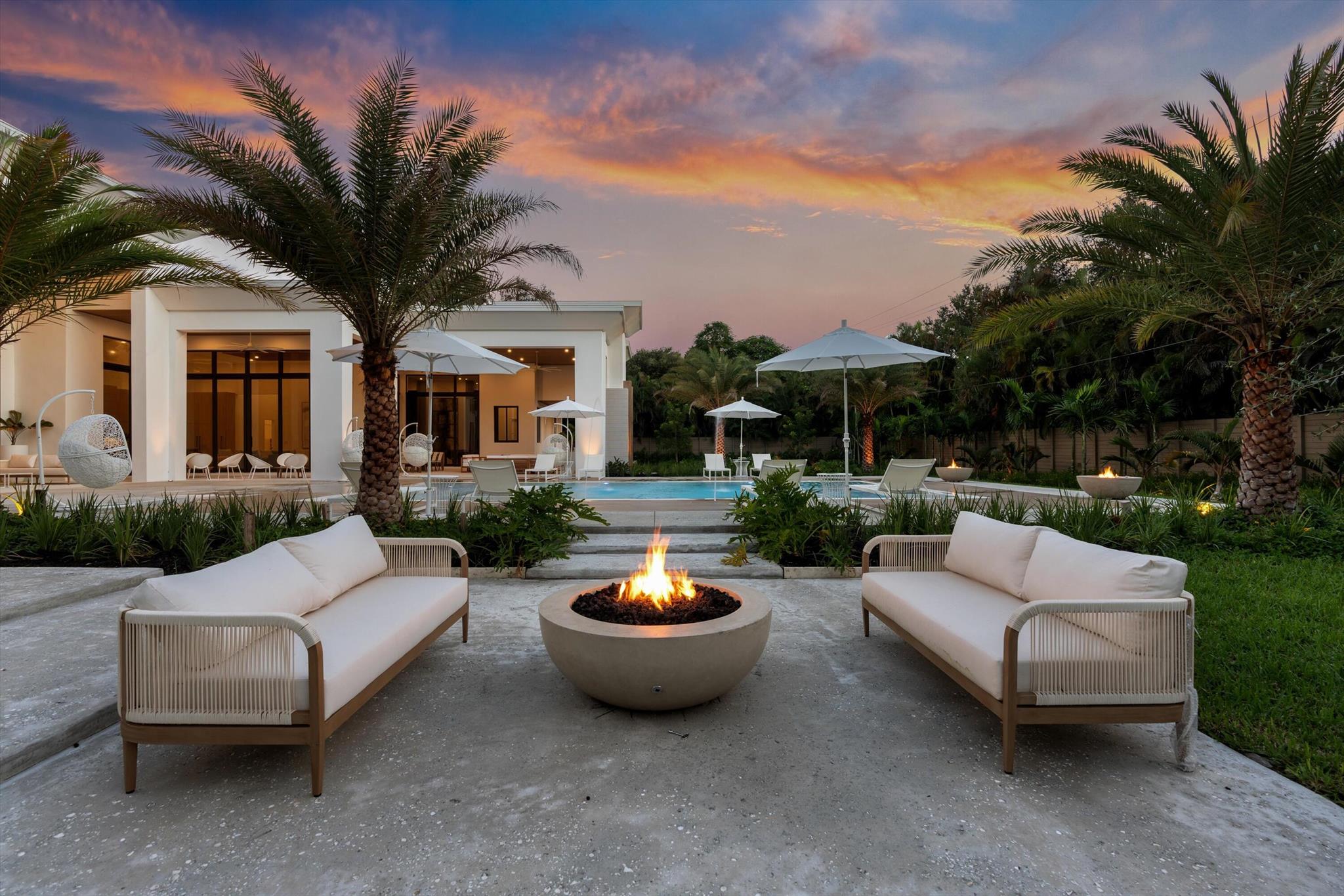 2520 Greenbriar Drive