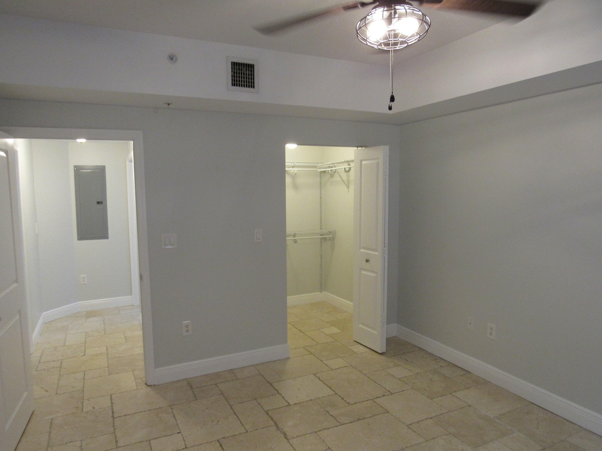 235 NE 1st Street 304