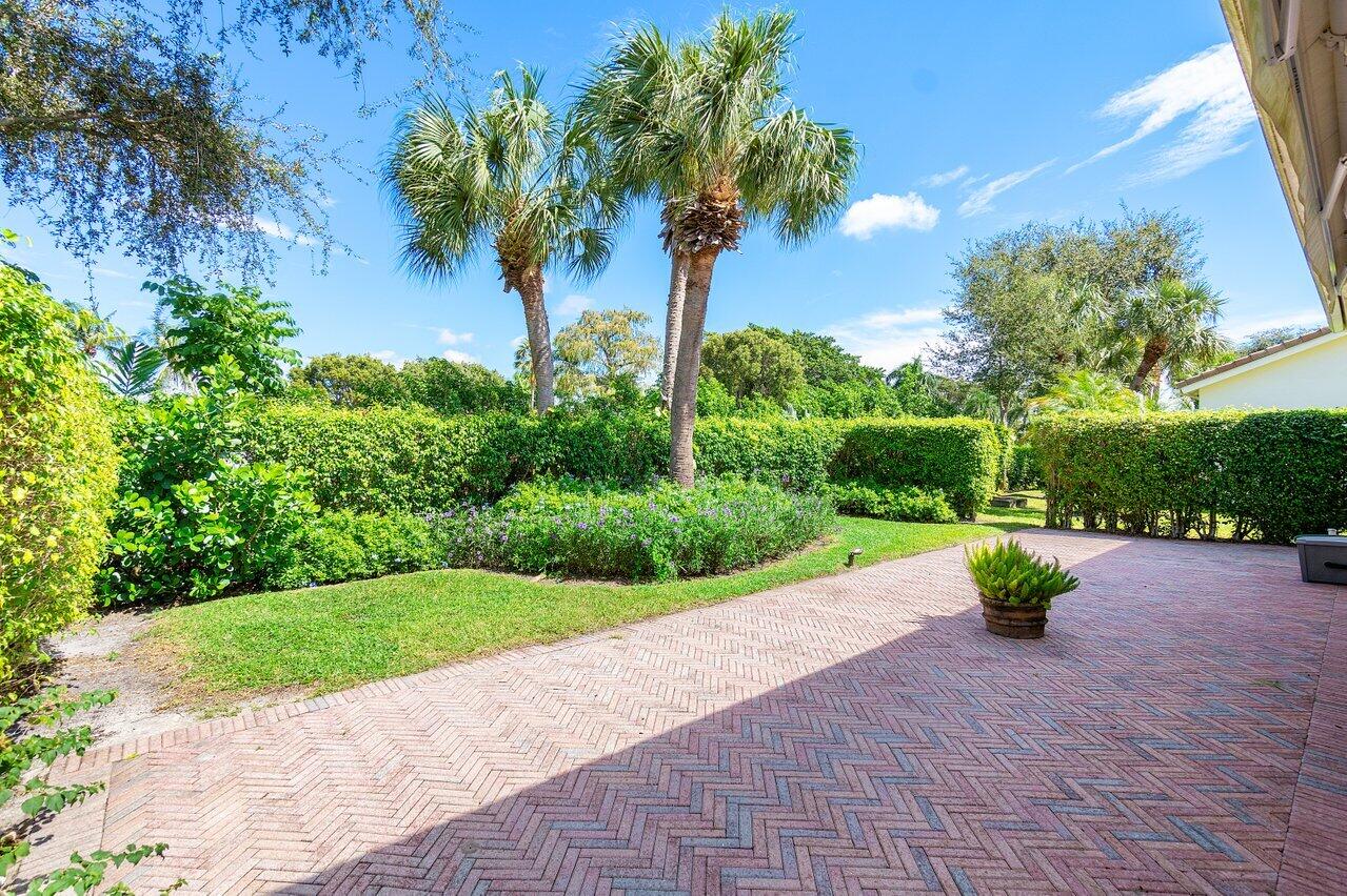 5151 Ventura Drive