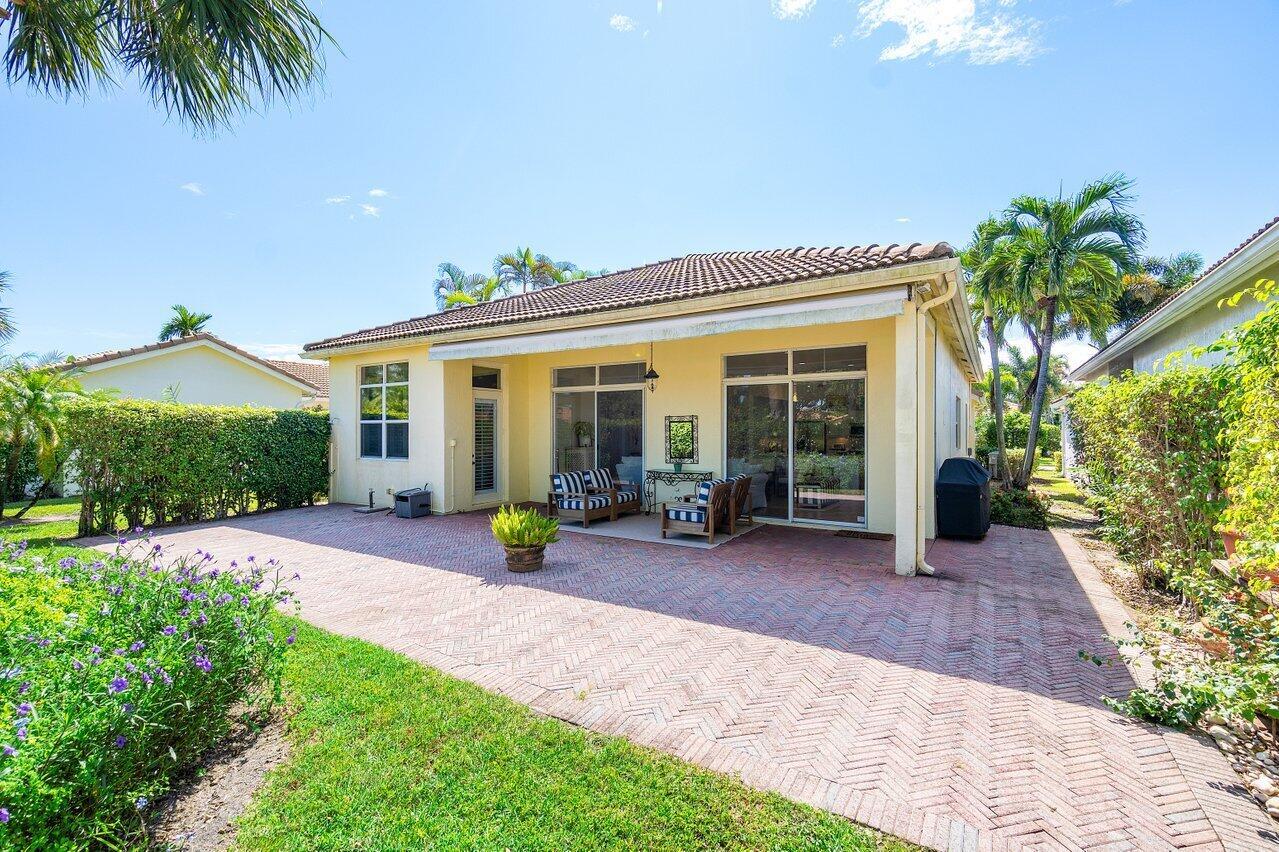 5151 Ventura Drive