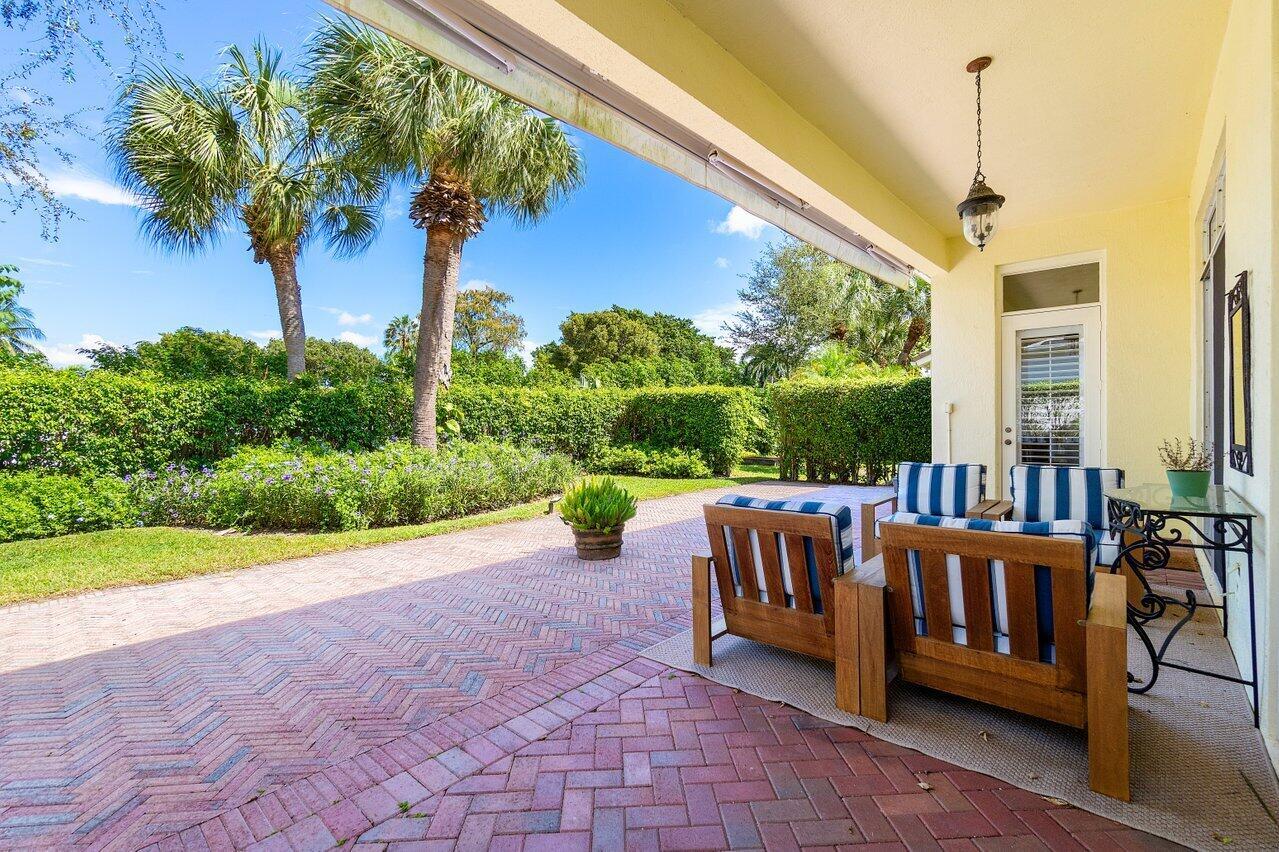 5151 Ventura Drive