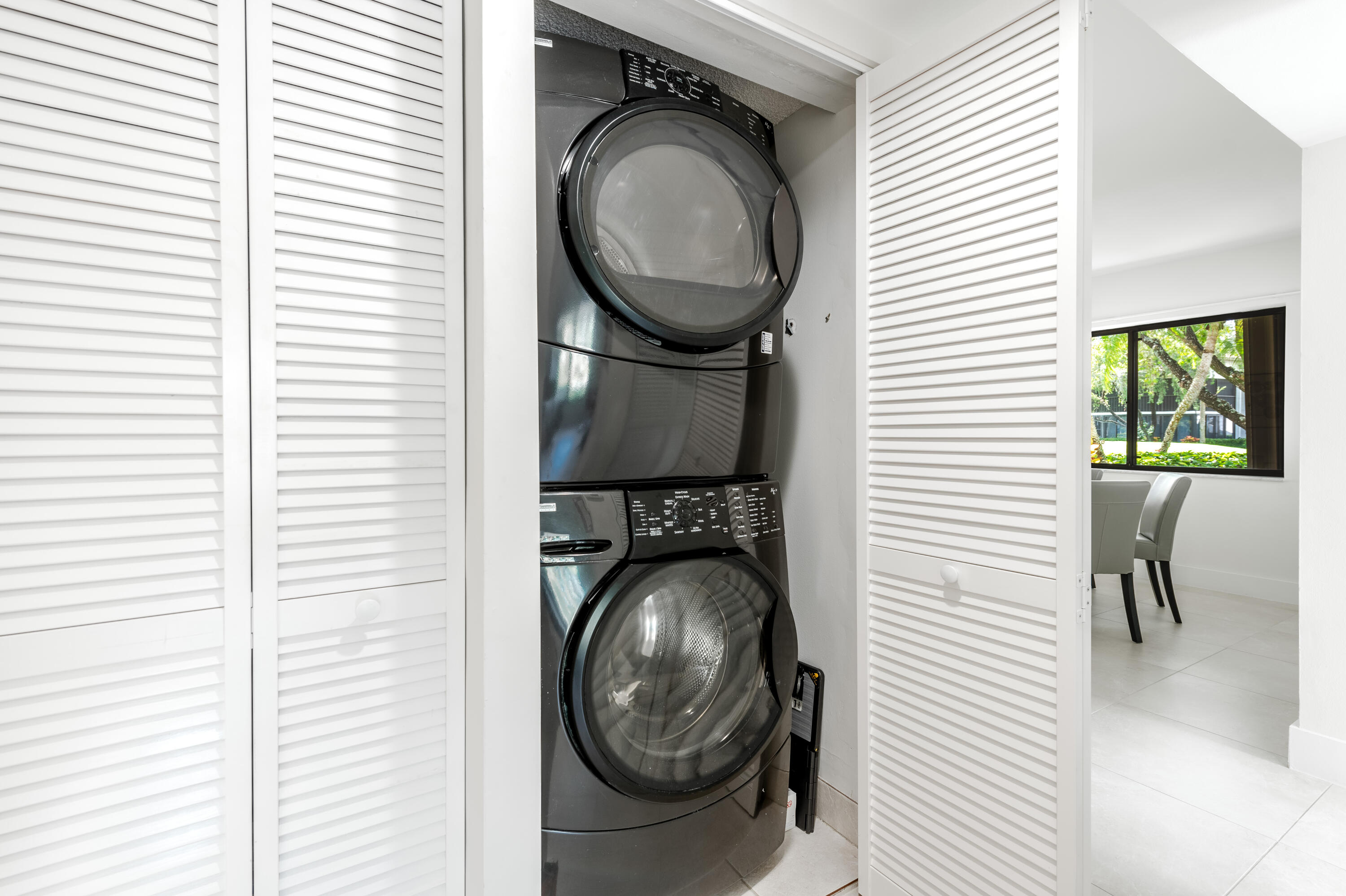 7677 Glendevon Lane, 1704, Delray Beach Unit: 1704