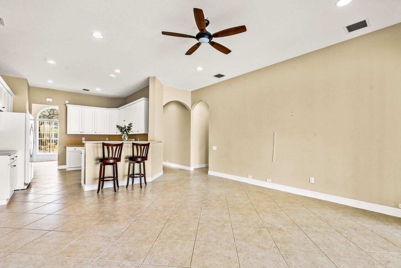 5255 NW 95th Avenue ()