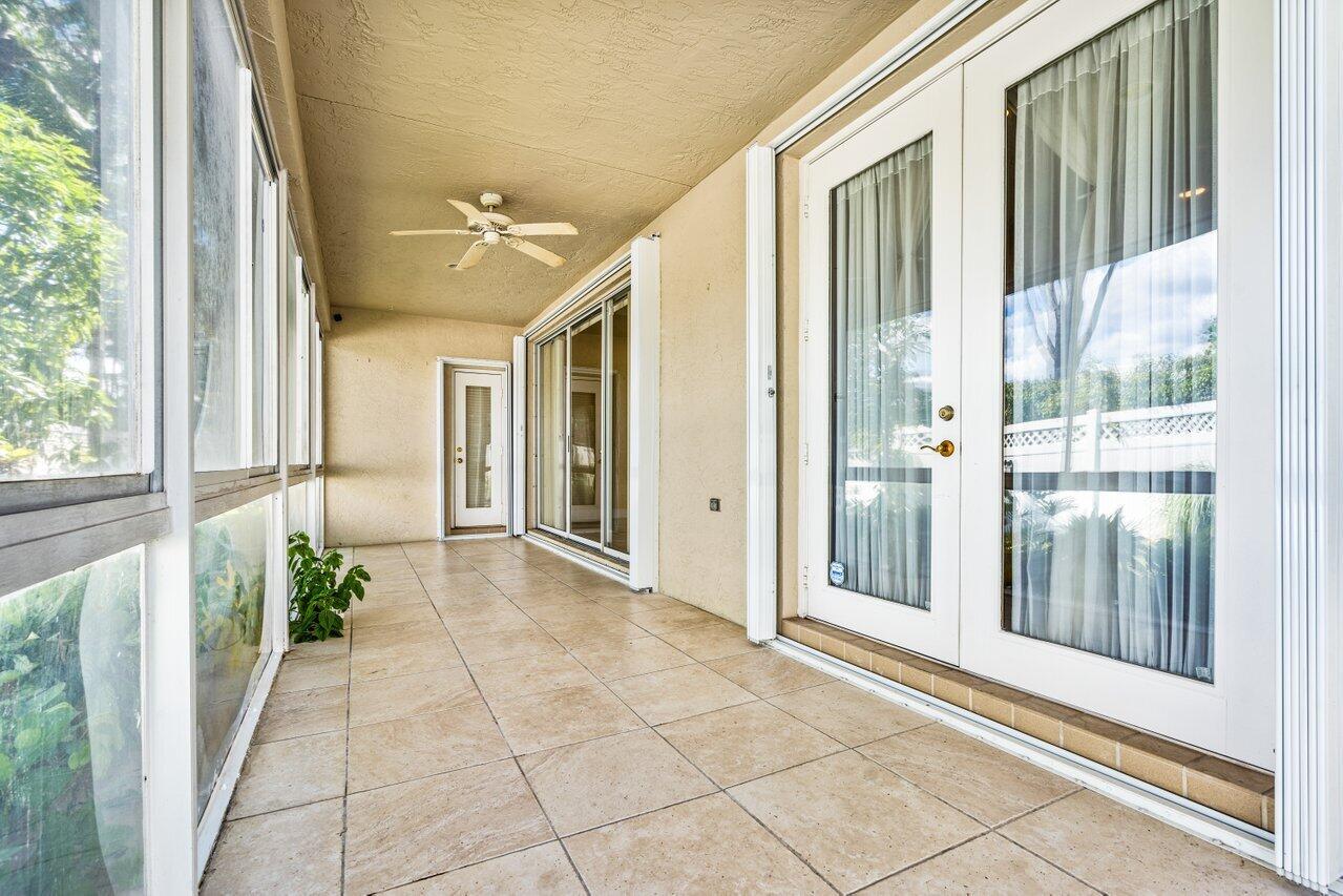 5255 NW 95th Avenue ()