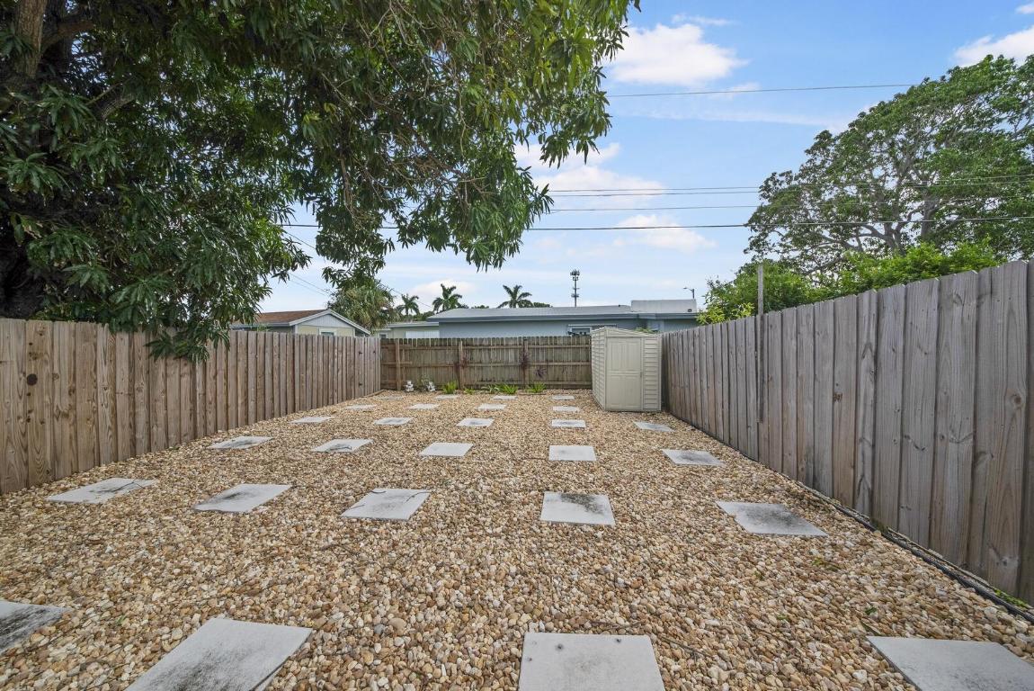 526 W Perry Street C, Lantana Unit: C