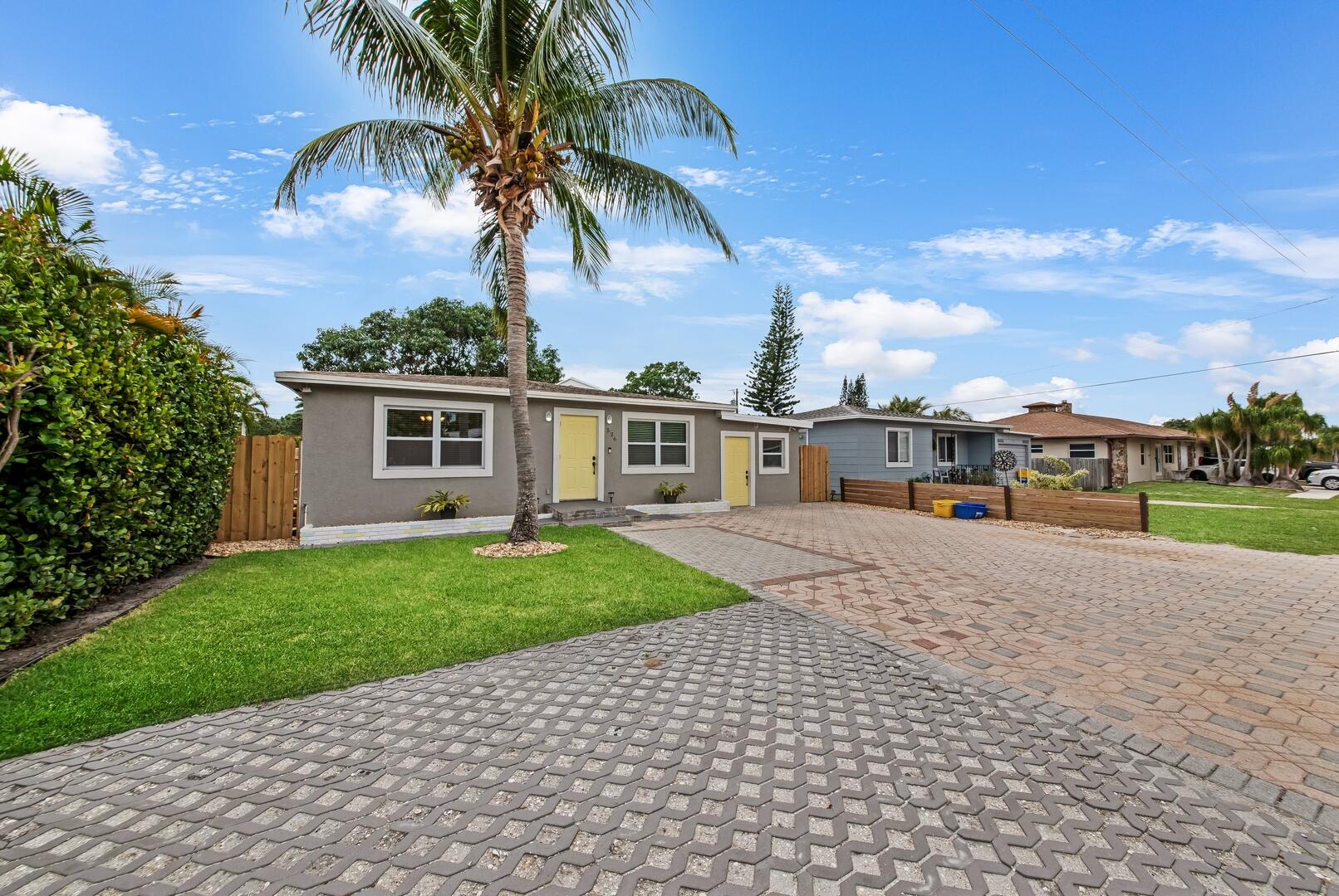 526 W Perry Street C, Lantana Unit: C