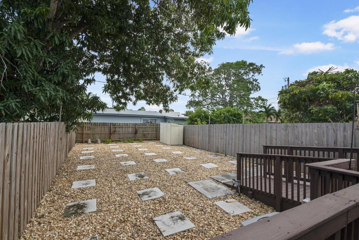 526 W Perry Street C, Lantana Unit: C