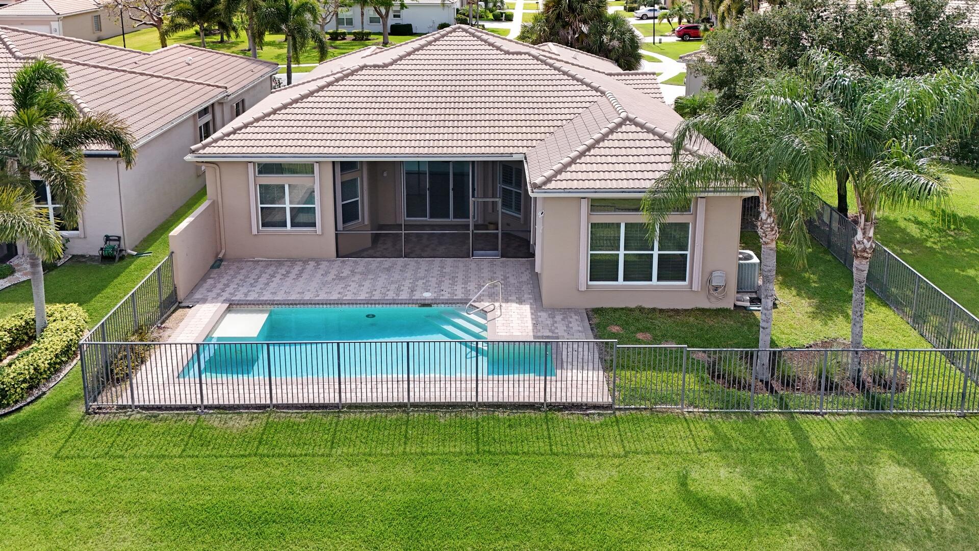 9692 Dovetree Isle Drive, Boynton Beach