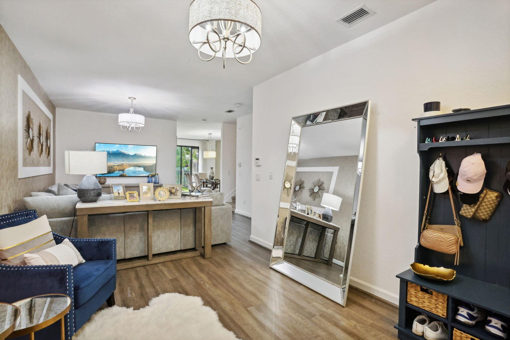 13070 Anthorne Lane